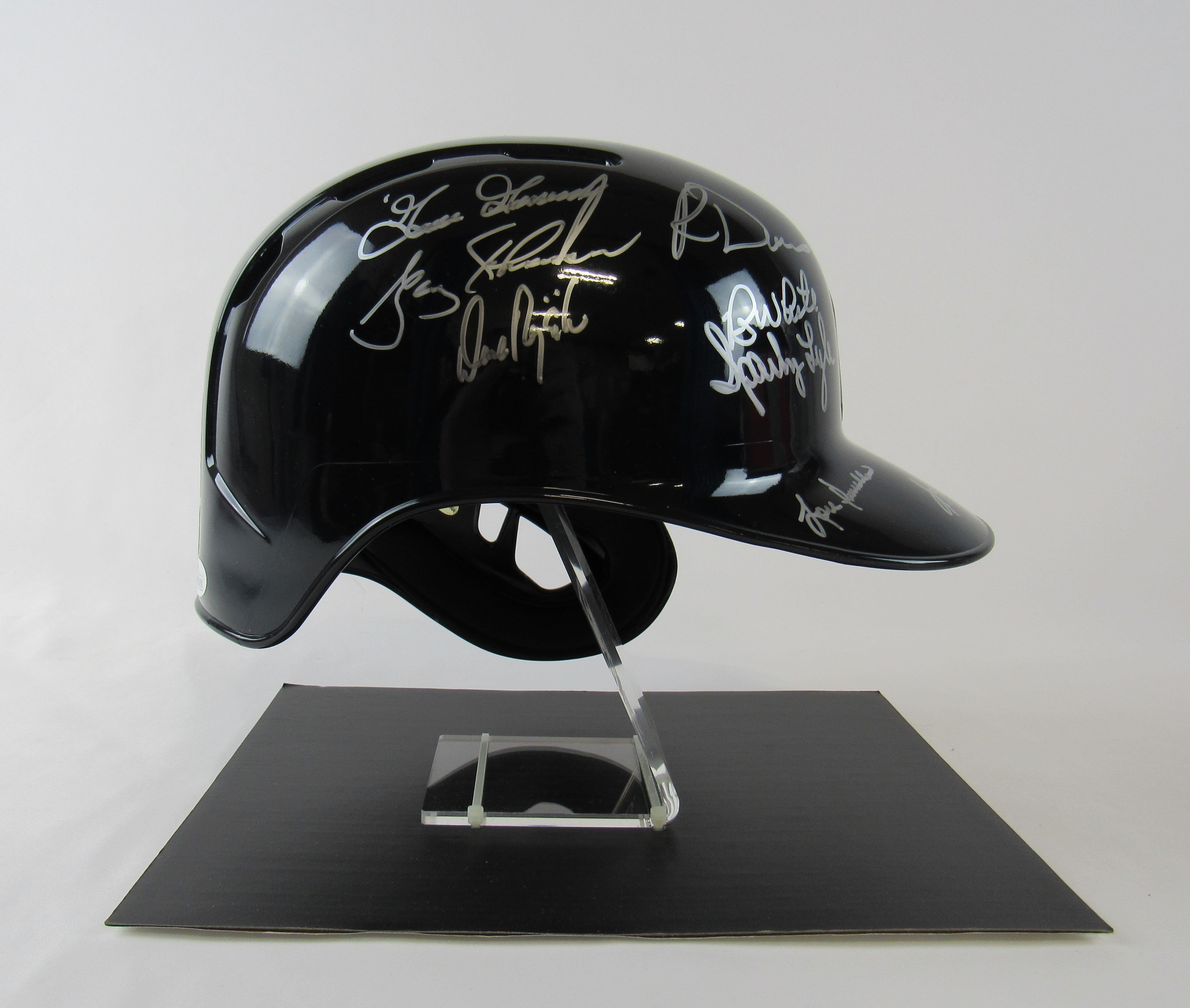 1978 New York Yankees Full-Size Batting Helmet Team-Signed by (21) with Reggie Jackson, Goose Gossage, Roy White, Ron Davis (JSA Hologram) at PristineAuction.com 1978 New York Yankees Full-Size Batting Helmet Team-Signed by (21) with Reggie Jackson, Goose Gossage, Roy White, Ron Davis (JSA Hologram) at PristineAuction.com