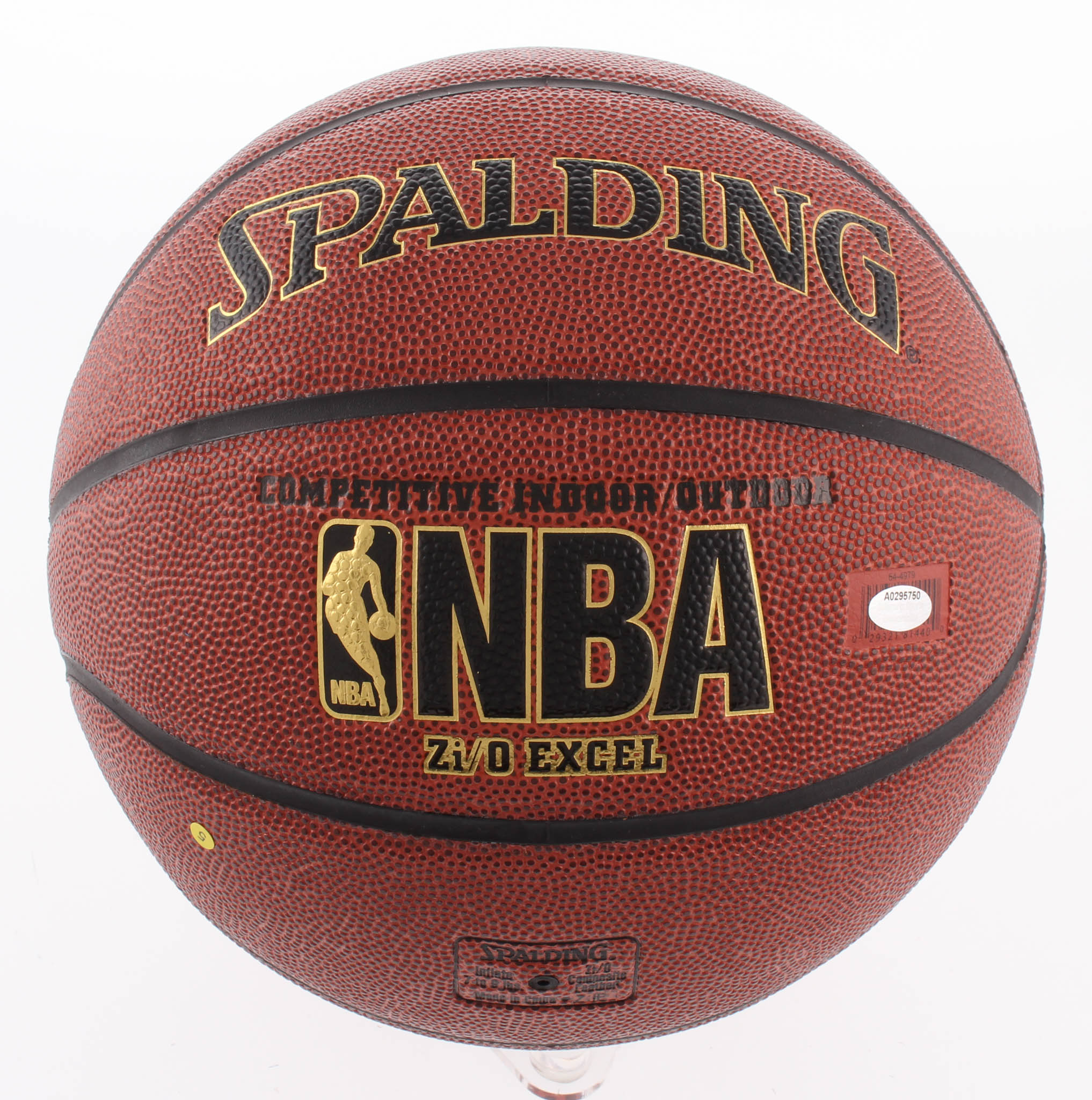 Robert Parish Signed NBA Basketball Inscribed "HOF 03" (Schwartz COA) at PristineAuction.com Robert Parish Signed NBA Basketball Inscribed "HOF 03" (Schwartz COA) at PristineAuction.com