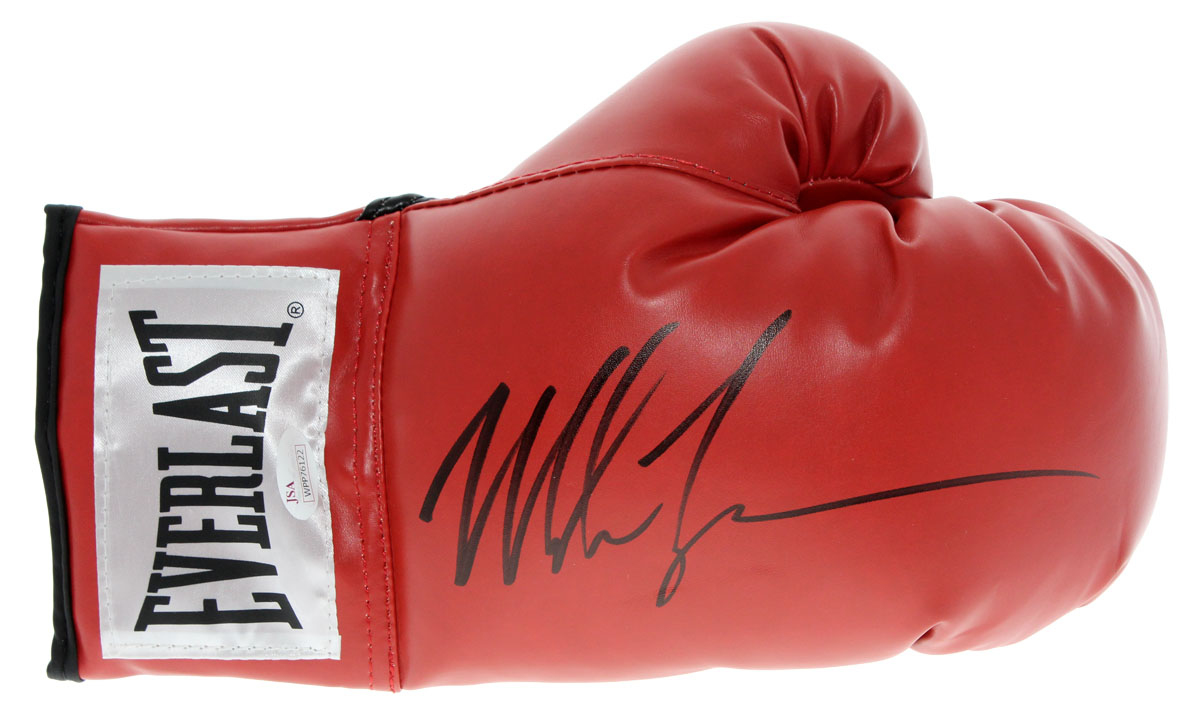 Mike Tyson Signed Everlast Boxing Glove (JSA COA) at PristineAuction.com Mike Tyson Signed Everlast Boxing Glove (JSA COA) at PristineAuction.com