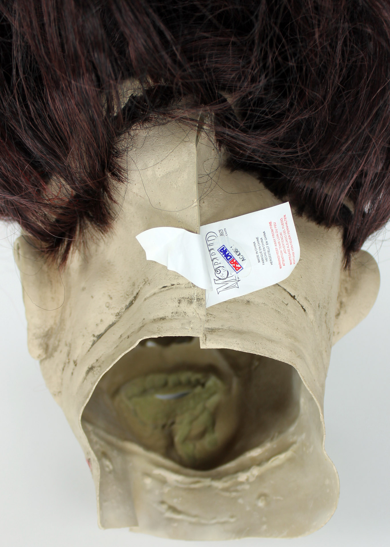 Linda Blair Signed "The Exorcist" Regan MacNeil Mask Inscribed "Sweet Dreams" (PSA COA) at PristineAuction.com Linda Blair Signed "The Exorcist" Regan MacNeil Mask Inscribed "Sweet Dreams" (PSA COA) at PristineAuction.com