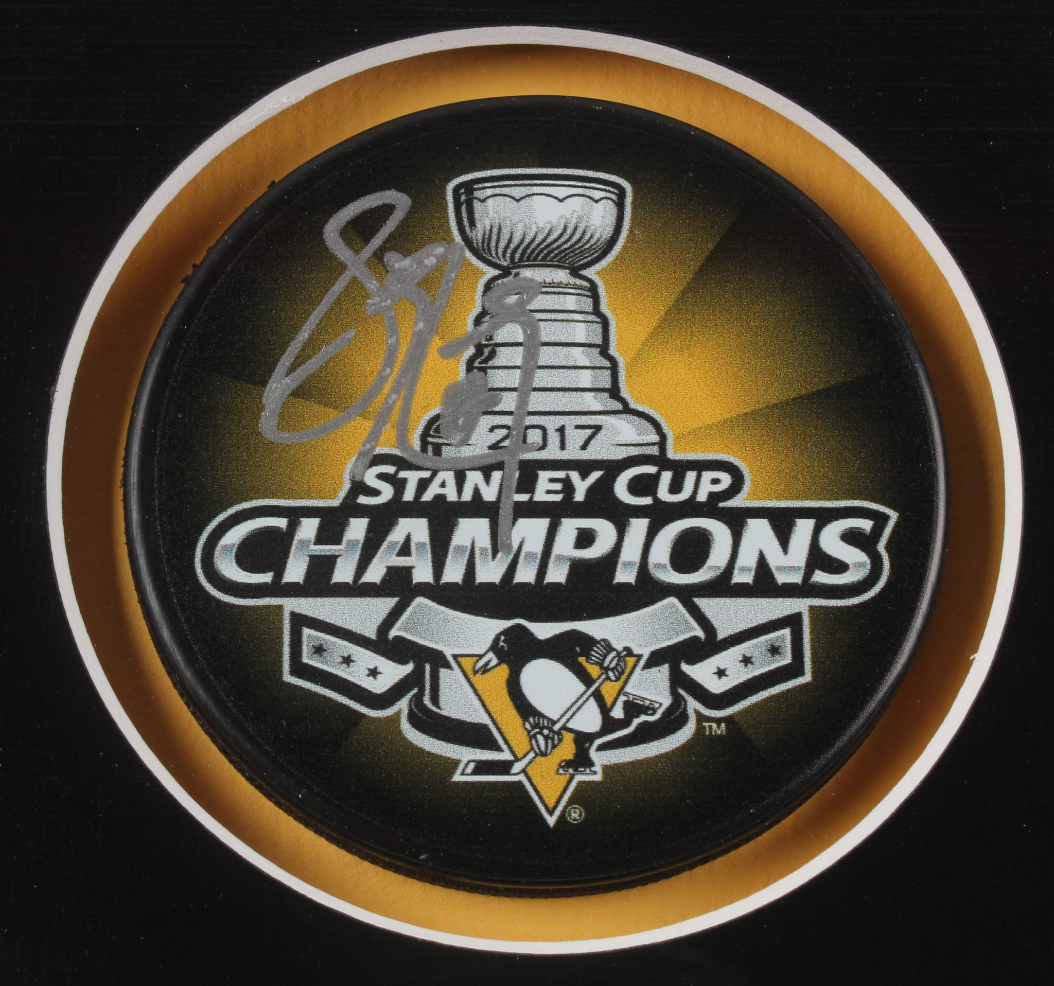 Sidney Crosby Signed Pittsburgh Penguins 1.75x16x20 Custom Framed Photo Display With Puck (Frameworth COA) at PristineAuction.com Sidney Crosby Signed Pittsburgh Penguins 1.75x16x20 Custom Framed Photo Display With Puck (Frameworth COA) at PristineAuction.com