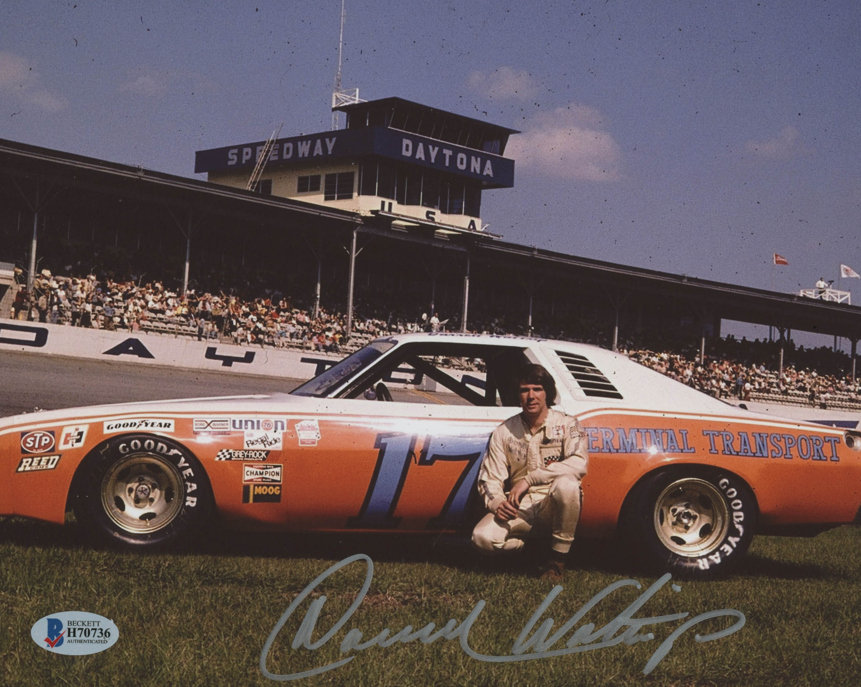 Darrell Waltrip Signed 8x10 Photo (Beckett COA) at PristineAuction.com Darrell Waltrip Signed 8x10 Photo (Beckett COA) at PristineAuction.com