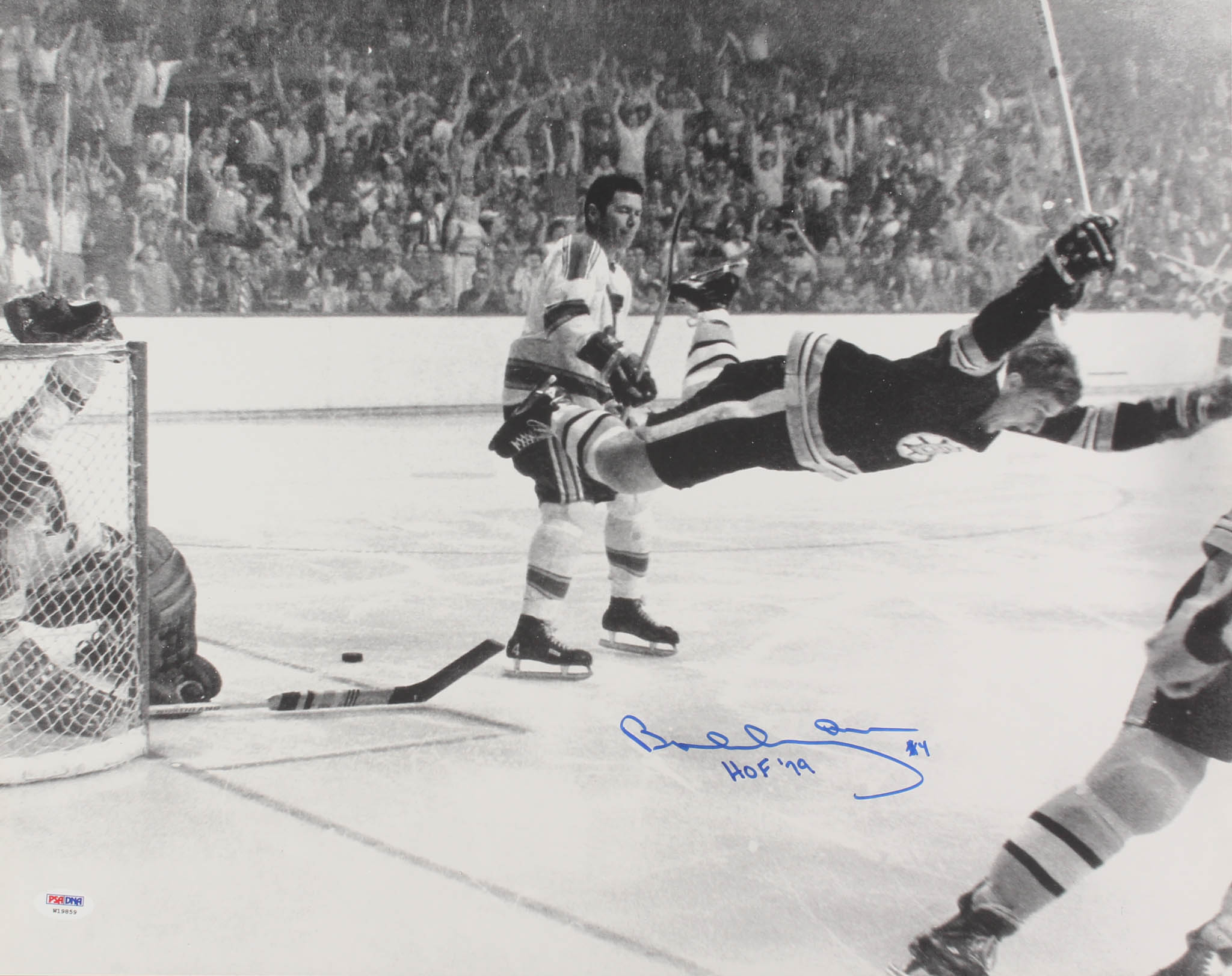 Bobby Orr Signed Bruins 16x20 Photo Inscribed "HOF '79" (PSA COA) at PristineAuction.com Bobby Orr Signed Bruins 16x20 Photo Inscribed "HOF '79" (PSA COA) at PristineAuction.com
