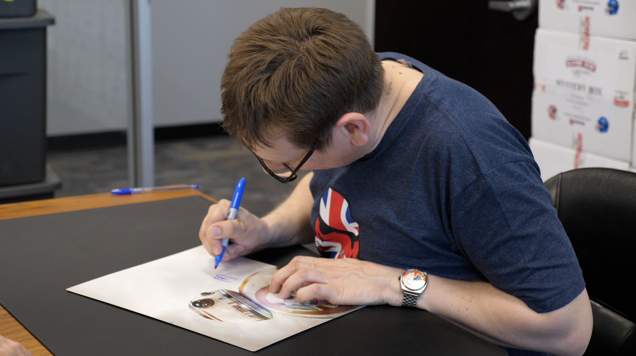 Brian Herring Signed Thang Nguyen - BB-8 - "Star Wars" 8x12 Limited Edition Giclee on Fine Art Paper #/100 at PristineAuction.com Brian Herring Signed Thang Nguyen - BB-8 - "Star Wars" 8x12 Limited Edition Giclee on Fine Art Paper #/100 at PristineAuction.com