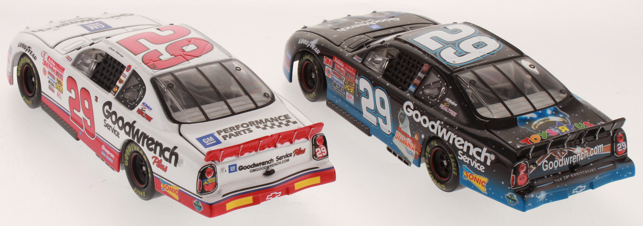 Lot of (2) Kevin Harvick LE 1:24 Scale Die-Cast Cars with #29 GM Goodwrench Service / E.T. 2002 Monte Carlo & #29 GM Goodwrench Service Plus 2001 Monte Carlo at PristineAuction.com Lot of (2) Kevin Harvick LE 1:24 Scale Die-Cast Cars with #29 GM Goodwrench Service / E.T. 2002 Monte Carlo & #29 GM Goodwrench Service Plus 2001 Monte Carlo at PristineAuction.com