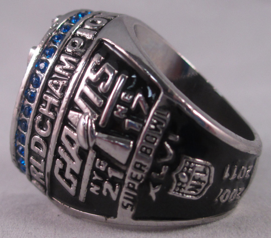 Eli Manning New York Giants High Quality Replica 2011 Super Bowl Ring at PristineAuction.com Eli Manning New York Giants High Quality Replica 2011 Super Bowl Ring at PristineAuction.com