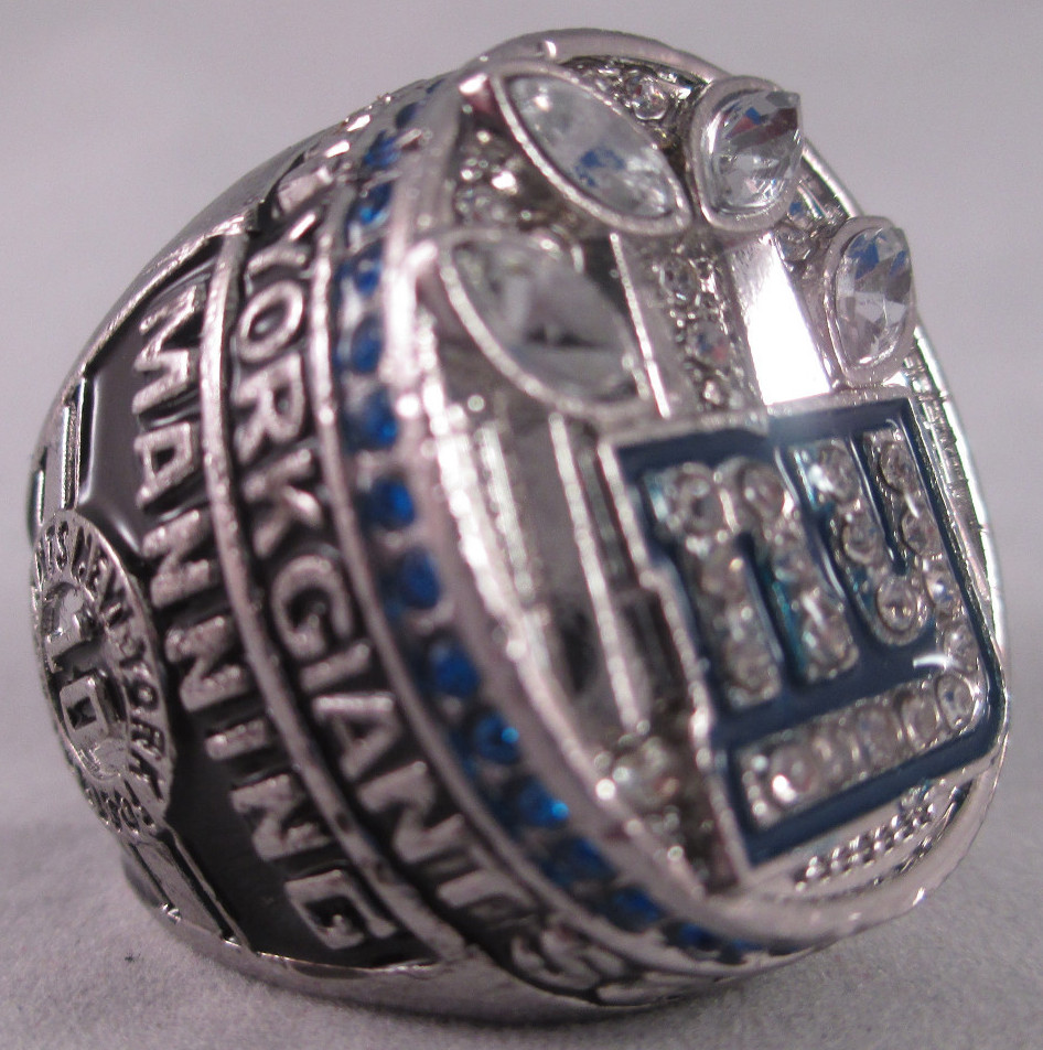 Eli Manning New York Giants High Quality Replica 2011 Super Bowl Ring at PristineAuction.com Eli Manning New York Giants High Quality Replica 2011 Super Bowl Ring at PristineAuction.com