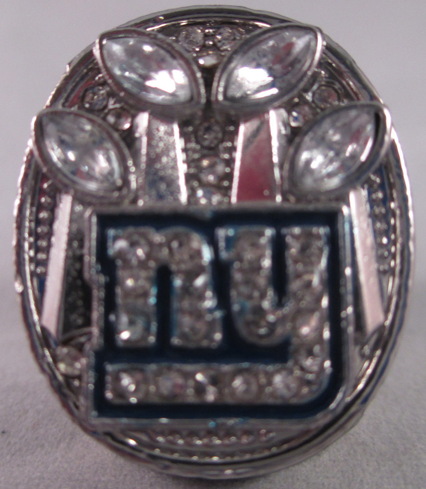 Eli Manning New York Giants High Quality Replica 2011 Super Bowl Ring at PristineAuction.com Eli Manning New York Giants High Quality Replica 2011 Super Bowl Ring at PristineAuction.com