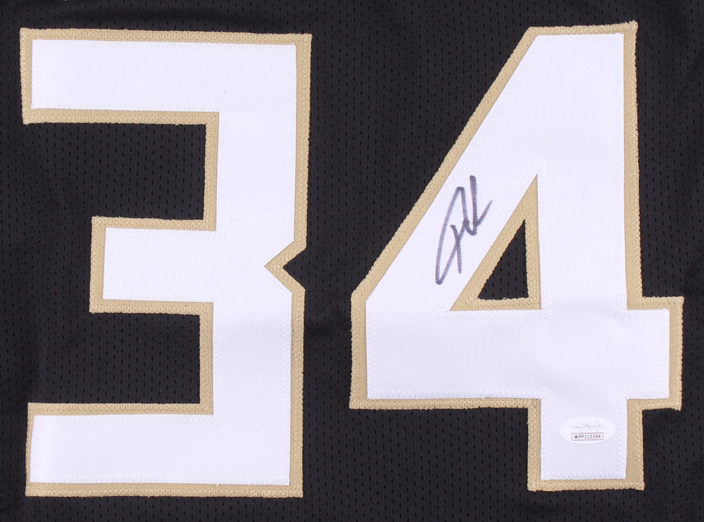 Giannis Antetokounmpo Signed Jersey (JSA COA) at PristineAuction.com Giannis Antetokounmpo Signed Jersey (JSA COA) at PristineAuction.com
