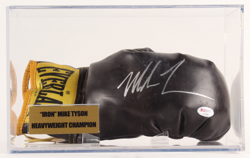 Mike Tyson Signed Vintage Leather Everlast Boxing Glove with Display Case (PSA COA) at PristineAuction.com Mike Tyson Signed Vintage Leather Everlast Boxing Glove with Display Case (PSA COA) at PristineAuction.com