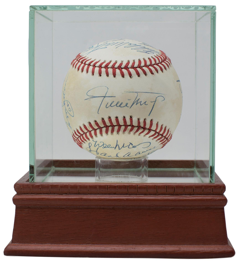 500 Home Run Club OAL Baseball Signed by (12) with Mickey Mantle, Ted Williams, Eddie Murray, Ernie Banks, Willie Mays, Frank Robinson, Reggie Jackson with Display Case (Beckett LOA) at PristineAuction.com 500 Home Run Club OAL Baseball Signed by (12) with Mickey Mantle, Ted Williams, Eddie Murray, Ernie Banks, Willie Mays, Frank Robinson, Reggie Jackson with Display Case (Beckett LOA) at PristineAuction.com