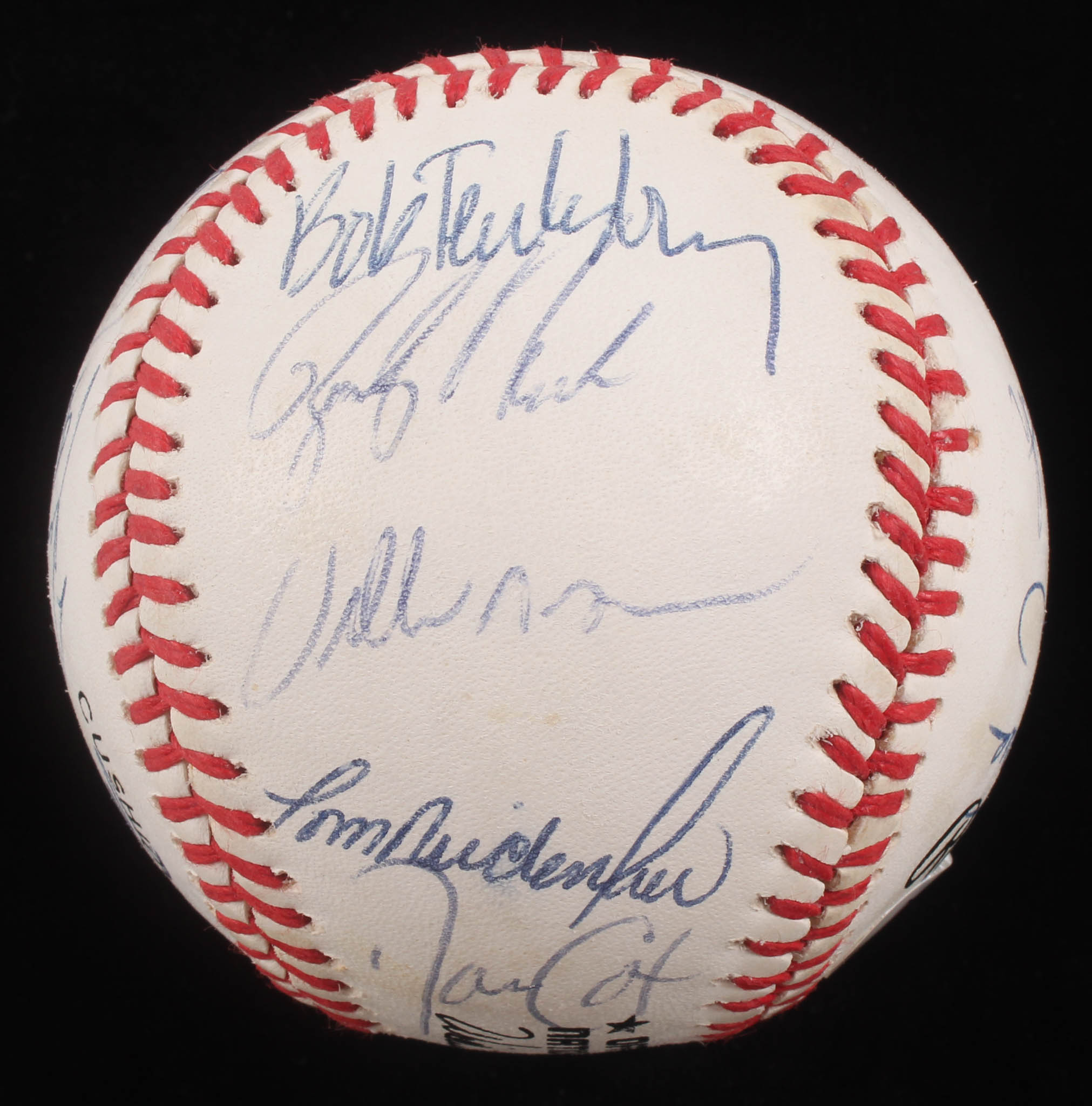 1990 St. Louis Cardinals ONL Baseball Team-Signed by (20) with Todd Zeille, Terry Pendleton, Willie McGee with Display Case (PSA LOA) at PristineAuction.com 1990 St. Louis Cardinals ONL Baseball Team-Signed by (20) with Todd Zeille, Terry Pendleton, Willie McGee with Display Case (PSA LOA) at PristineAuction.com