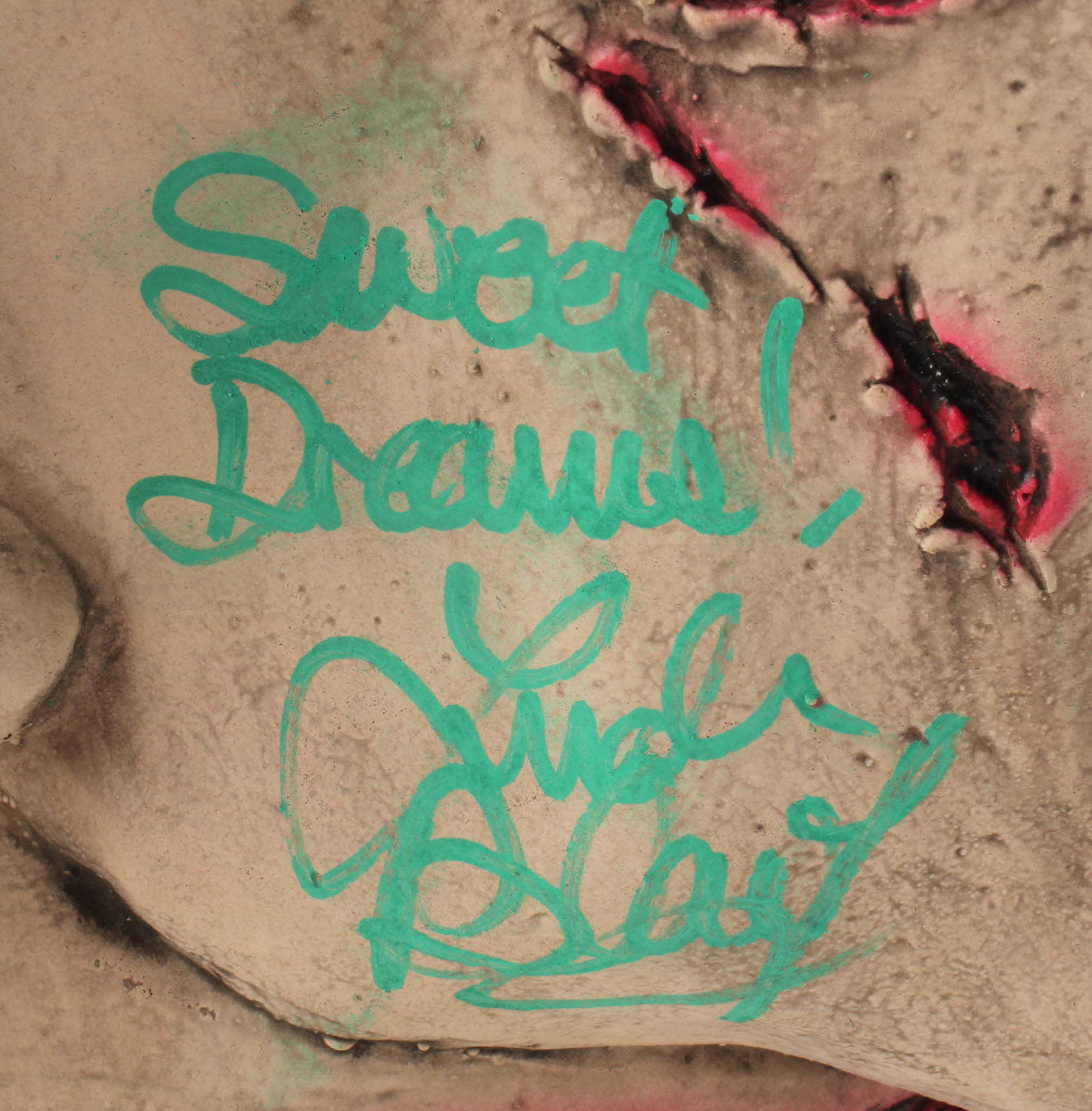 Linda Blair Signed "The Exorcist" Costume Mask Inscribed "Sweet Dreams!" (PSA COA) at PristineAuction.com Linda Blair Signed "The Exorcist" Costume Mask Inscribed "Sweet Dreams!" (PSA COA) at PristineAuction.com