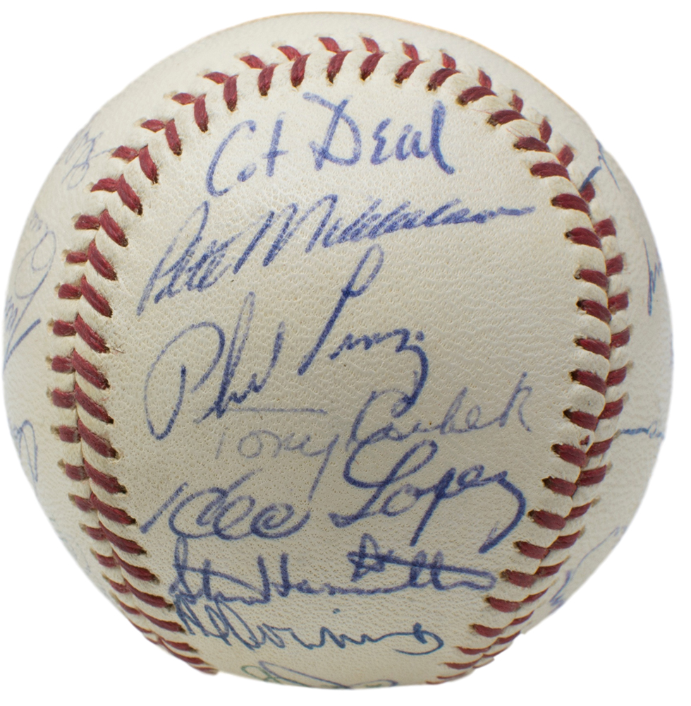 1965 New York Yankees OAL Baseball Team-Signed by (29) with Mickey Mantle, Roger Maris, Whitey Ford, Al Lopez, Elston Howard (JSA LOA & Beckett LOA) at PristineAuction.com 1965 New York Yankees OAL Baseball Team-Signed by (29) with Mickey Mantle, Roger Maris, Whitey Ford, Al Lopez, Elston Howard (JSA LOA & Beckett LOA) at PristineAuction.com