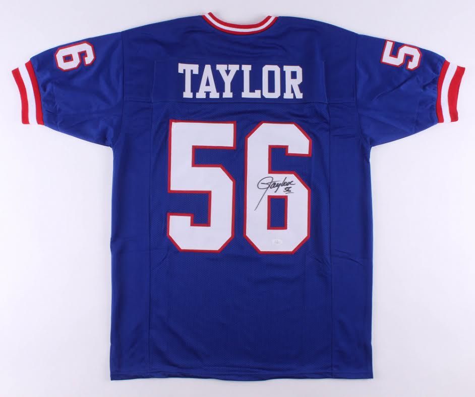 In Demand Autographs HOF Football Jersey Mystery Box #/75 at PristineAuction.com In Demand Autographs HOF Football Jersey Mystery Box #/75 at PristineAuction.com