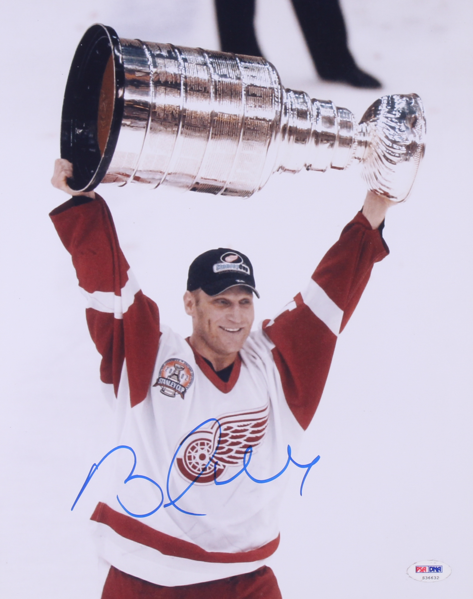 Brett Hull Signed Detroit Red Wings 11x14 Photo (PSA COA) at PristineAuction.com Brett Hull Signed Detroit Red Wings 11x14 Photo (PSA COA) at PristineAuction.com