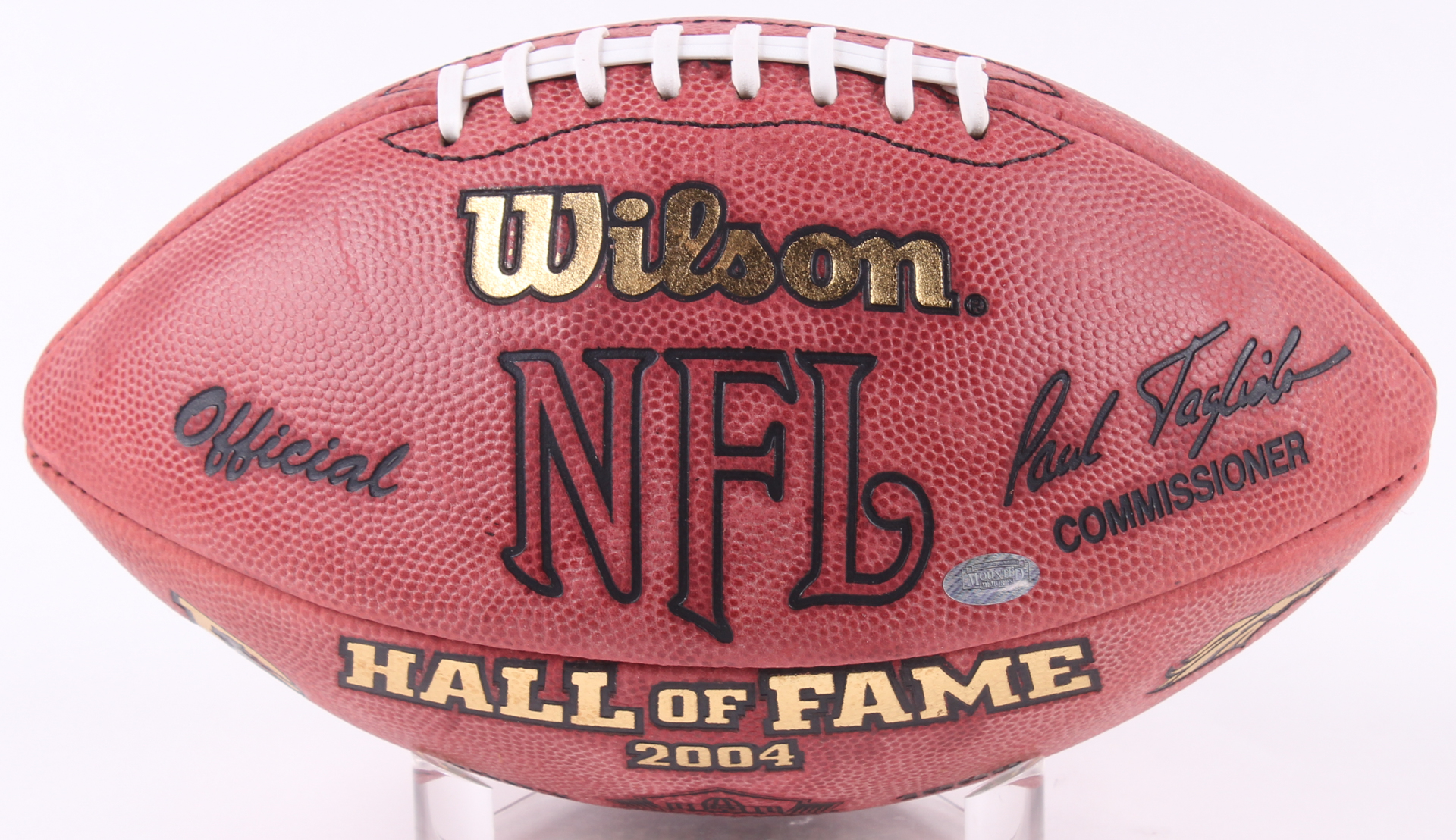 John Elway Signed LE Denver Broncos 2004 Hall of Fame Logo Football with Display Case (Mounted Memories COA) at PristineAuction.com John Elway Signed LE Denver Broncos 2004 Hall of Fame Logo Football with Display Case (Mounted Memories COA) at PristineAuction.com