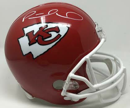 Patrick Mahomes Signed Kansas City Chiefs Full-Size Helmet (Fanatics Hologram) at PristineAuction.com Patrick Mahomes Signed Kansas City Chiefs Full-Size Helmet (Fanatics Hologram) at PristineAuction.com