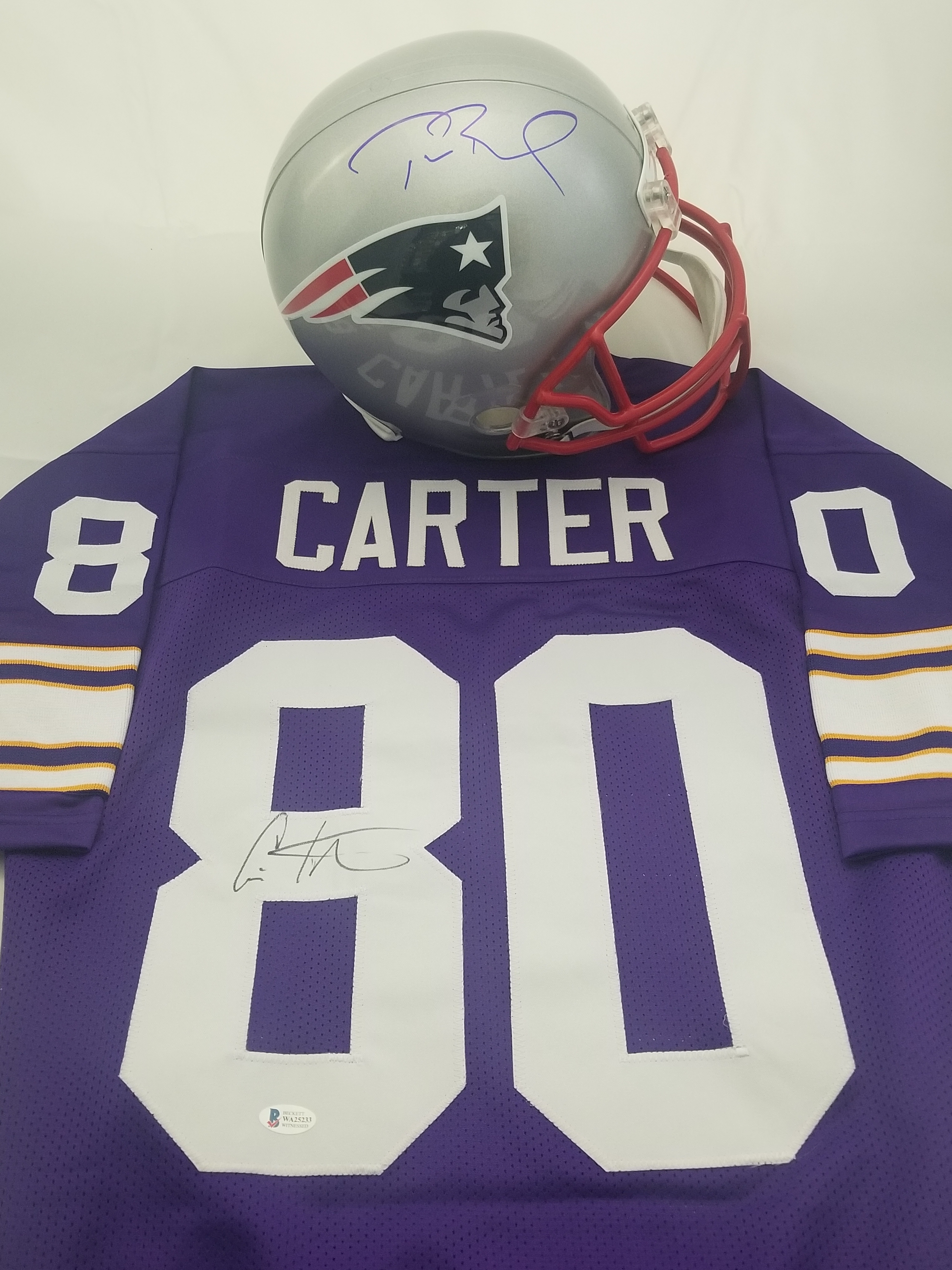 In Demand Autographs “Football Legacy” Mystery Box at PristineAuction.com In Demand Autographs “Football Legacy” Mystery Box at PristineAuction.com