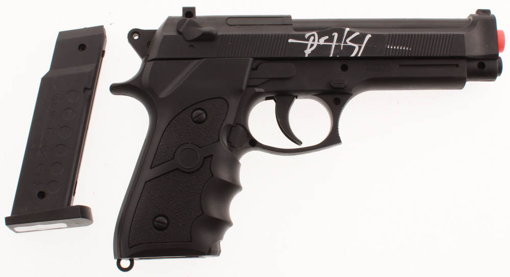 Ryan Hurst Signed M757 Airsoft Gun (Radtke COA) at PristineAuction.com Ryan Hurst Signed M757 Airsoft Gun (Radtke COA) at PristineAuction.com