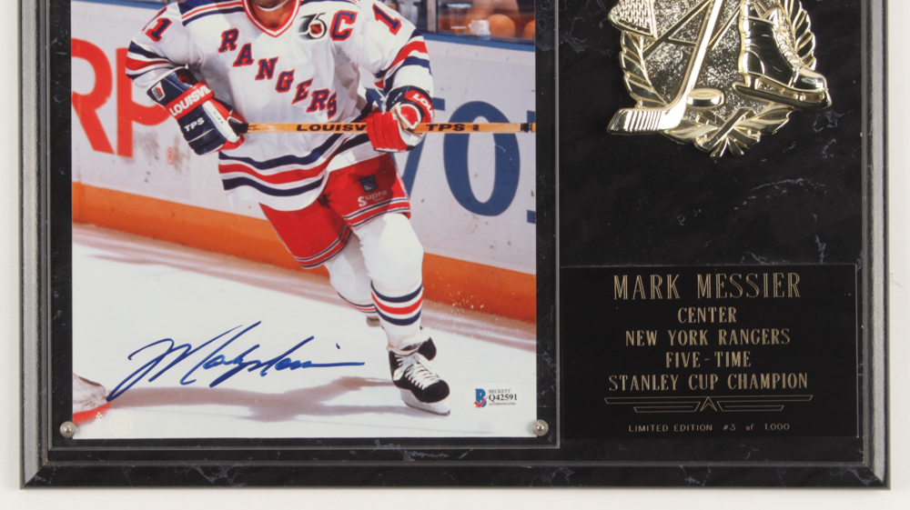 Mark Messier Signed LE New York Rangers 12x15 Photo Display Plaque (Beckett COA) at PristineAuction.com Mark Messier Signed LE New York Rangers 12x15 Photo Display Plaque (Beckett COA) at PristineAuction.com