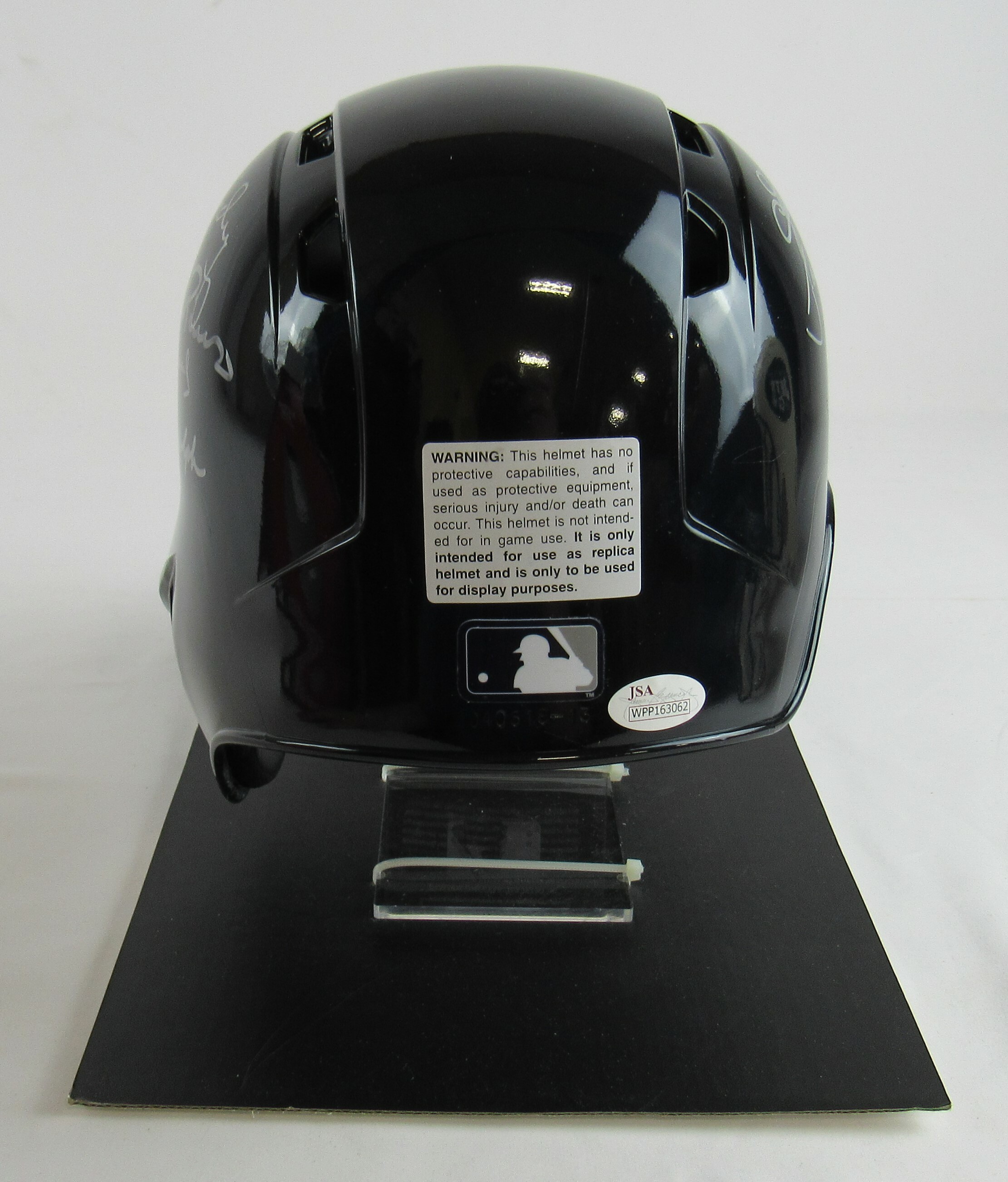 1978 Yankees Full-Size Batting Helmet Team-Signed by (21) with Dave Raisich, Ron Guidry, Reggie Jackson, Goose Gossage, Ron Davis (JSA Hologram) at PristineAuction.com 1978 Yankees Full-Size Batting Helmet Team-Signed by (21) with Dave Raisich, Ron Guidry, Reggie Jackson, Goose Gossage, Ron Davis (JSA Hologram) at PristineAuction.com