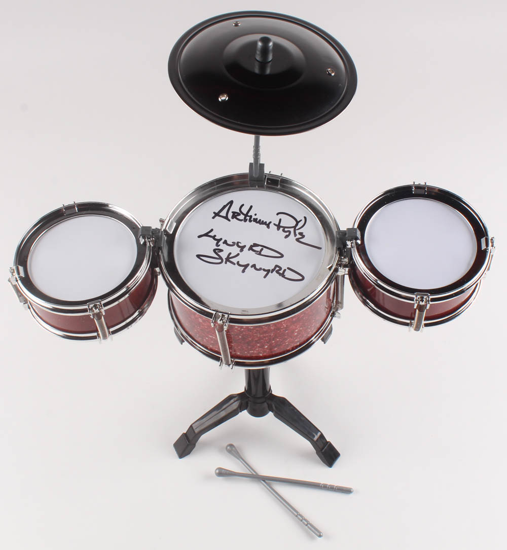 Artimus Pyle Signed Desktop 4-IN-1 Mini Drum Set Inscribed "Lynyrd Skynyrd" (JSA COA) at PristineAuction.com Artimus Pyle Signed Desktop 4-IN-1 Mini Drum Set Inscribed "Lynyrd Skynyrd" (JSA COA) at PristineAuction.com
