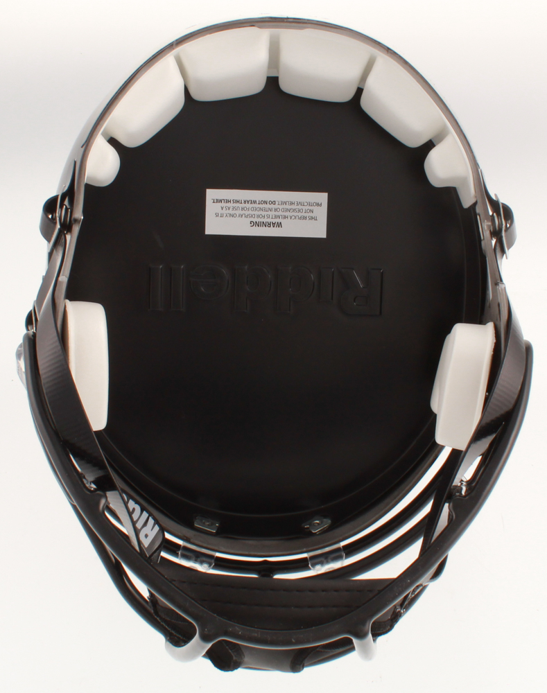 Tyreek Hill Signed Kansas City Chiefs Matte Black Full-Size Speed Helmet (JSA COA) at PristineAuction.com Tyreek Hill Signed Kansas City Chiefs Matte Black Full-Size Speed Helmet (JSA COA) at PristineAuction.com