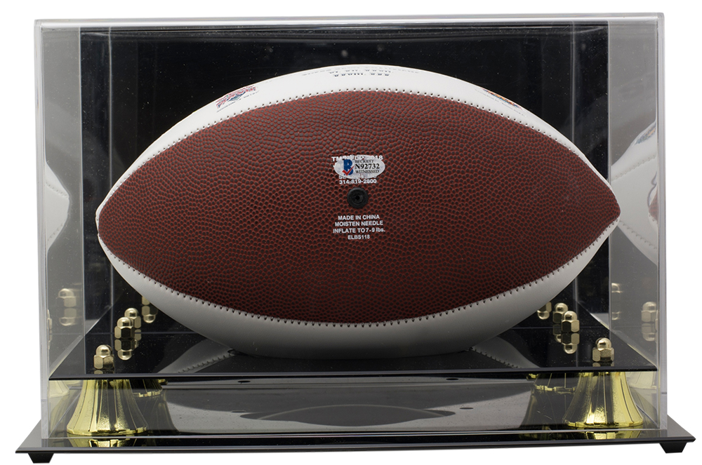 Ezekiel Elliott Signed Dallas Cowboys Logo Football with High-Quality Display Case (Beckett COA) at PristineAuction.com Ezekiel Elliott Signed Dallas Cowboys Logo Football with High-Quality Display Case (Beckett COA) at PristineAuction.com