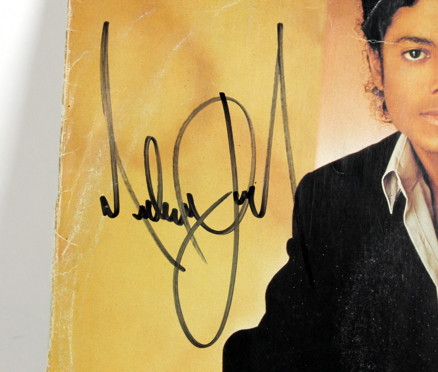 Michael Jackson Signed "Wanna Be Startin' Somethin'" Vinyl Record Album (Beckett LOA) at PristineAuction.com Michael Jackson Signed "Wanna Be Startin' Somethin'" Vinyl Record Album (Beckett LOA) at PristineAuction.com