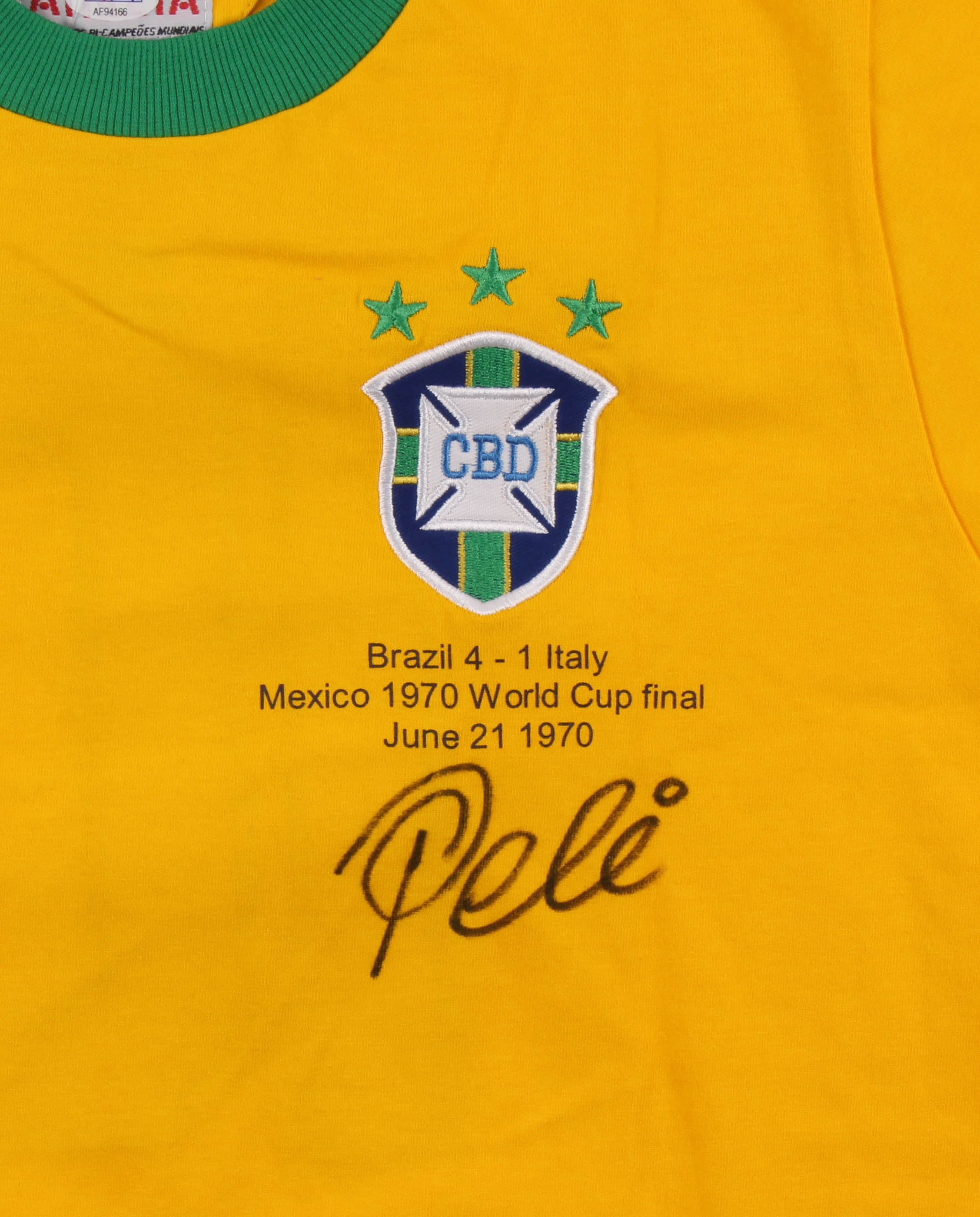 Pele Signed Jersey (PSA COA) at PristineAuction.com Pele Signed Jersey (PSA COA) at PristineAuction.com