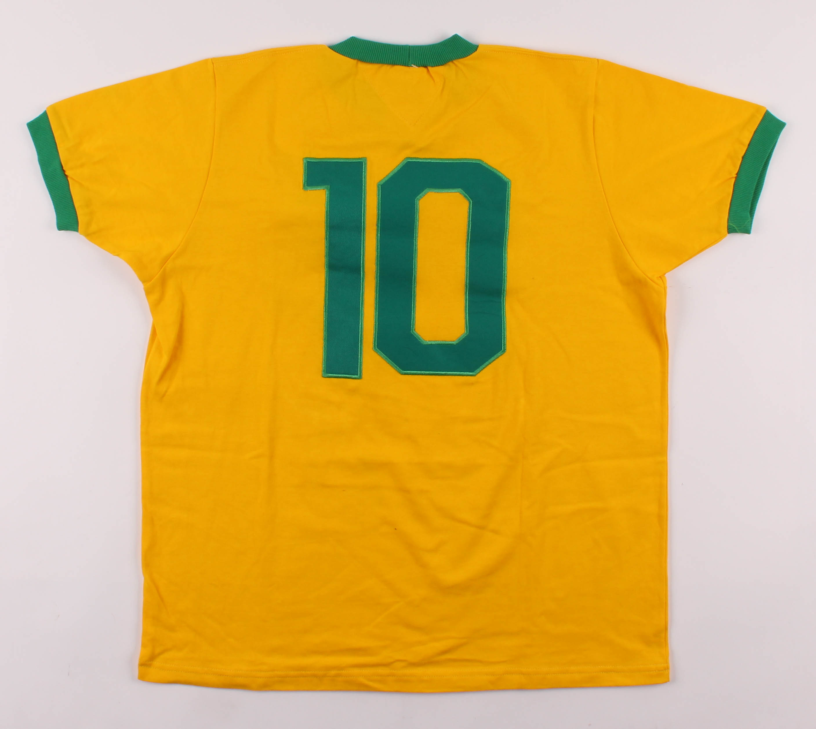 Pele Signed Jersey (PSA COA) at PristineAuction.com Pele Signed Jersey (PSA COA) at PristineAuction.com