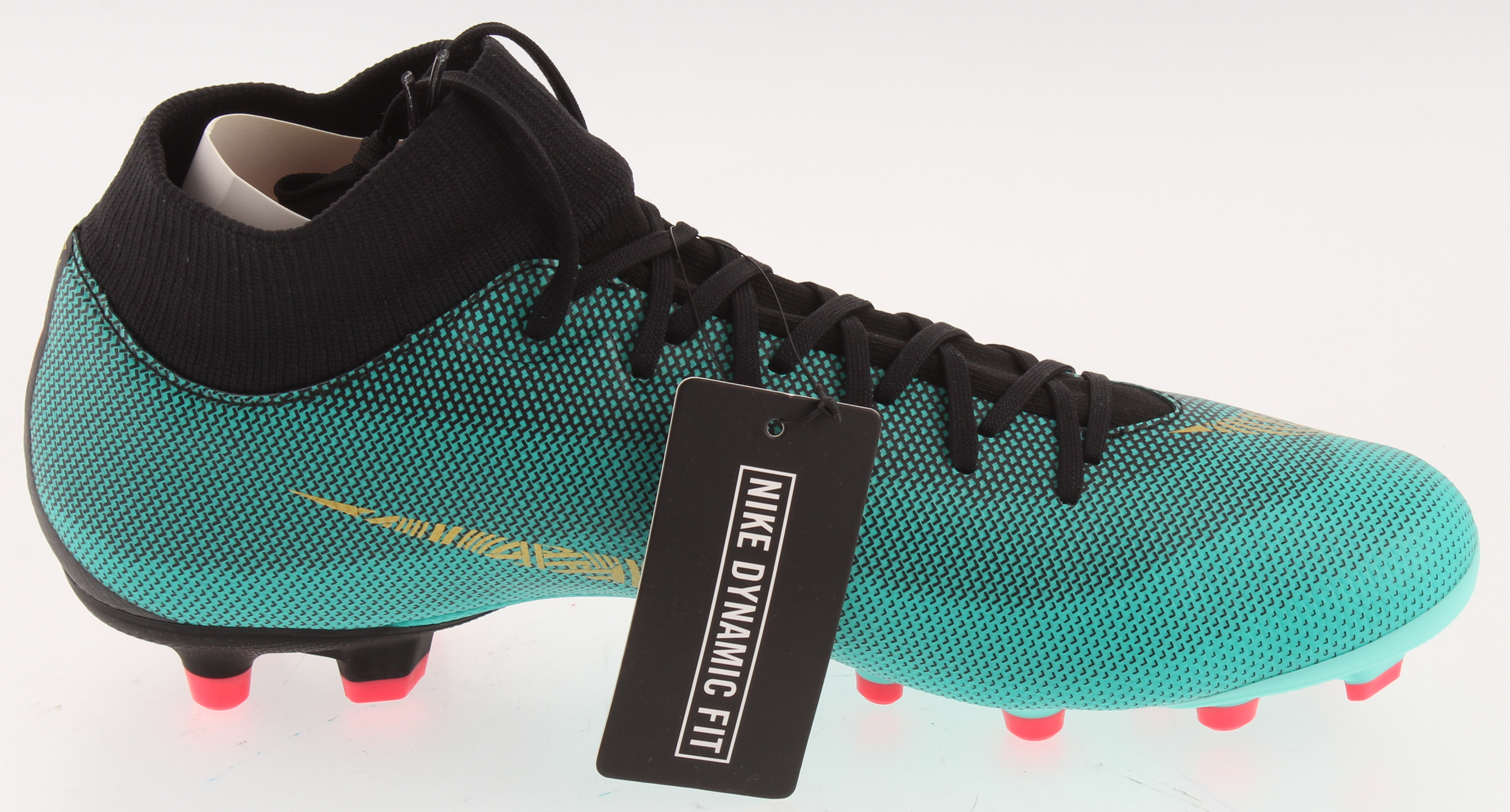 Cristiano Ronaldo Signed Nike Soccer Cleat (Beckett COA) at PristineAuction.com Cristiano Ronaldo Signed Nike Soccer Cleat (Beckett COA) at PristineAuction.com