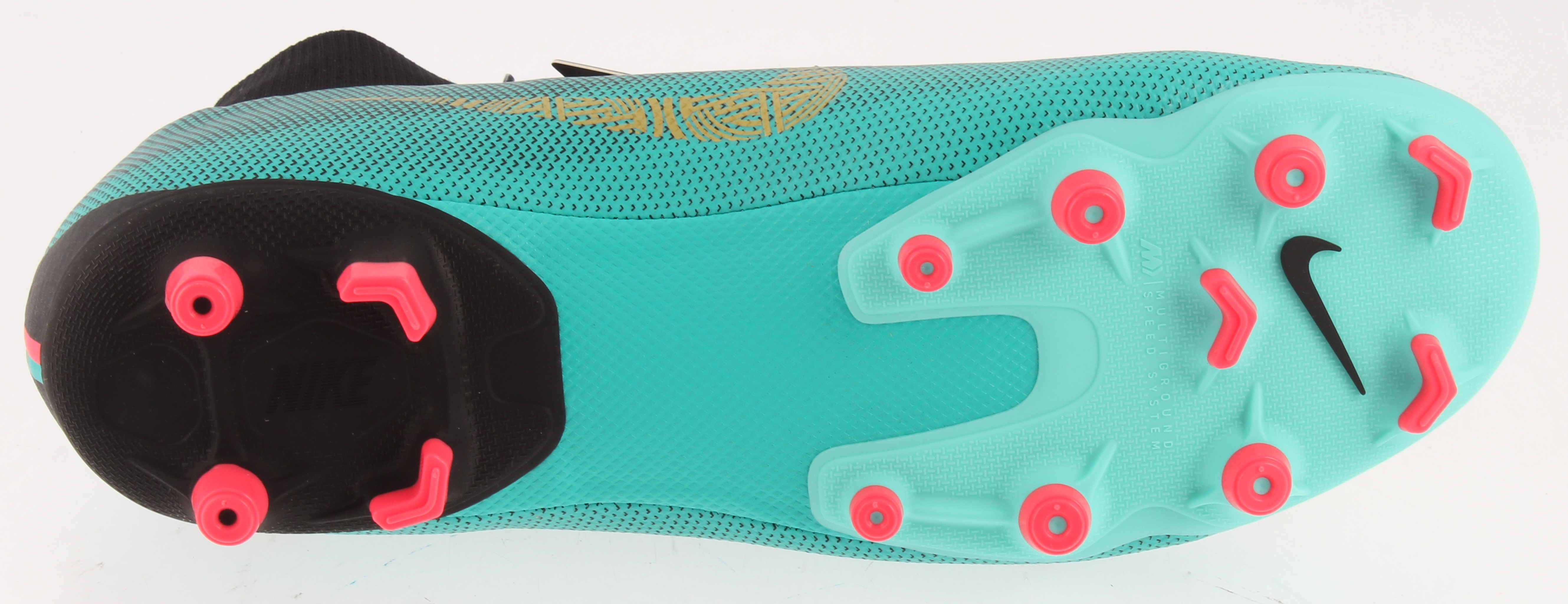 Cristiano Ronaldo Signed Nike Soccer Cleat (Beckett COA) at PristineAuction.com Cristiano Ronaldo Signed Nike Soccer Cleat (Beckett COA) at PristineAuction.com