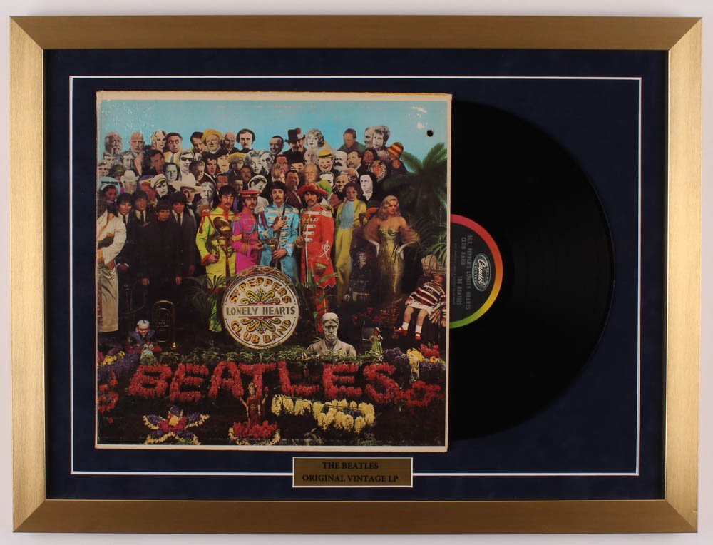 The Beatles "Sgt. Pepper's Lonely Hearts Club Band" 18x24 Custom Framed Vintage LP Vinyl Record Display at PristineAuction.com The Beatles "Sgt. Pepper's Lonely Hearts Club Band" 18x24 Custom Framed Vintage LP Vinyl Record Display at PristineAuction.com