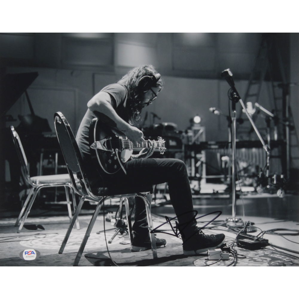 Dave Grohl Signed 11x14 Photo (PSA COA) Pristine Auction