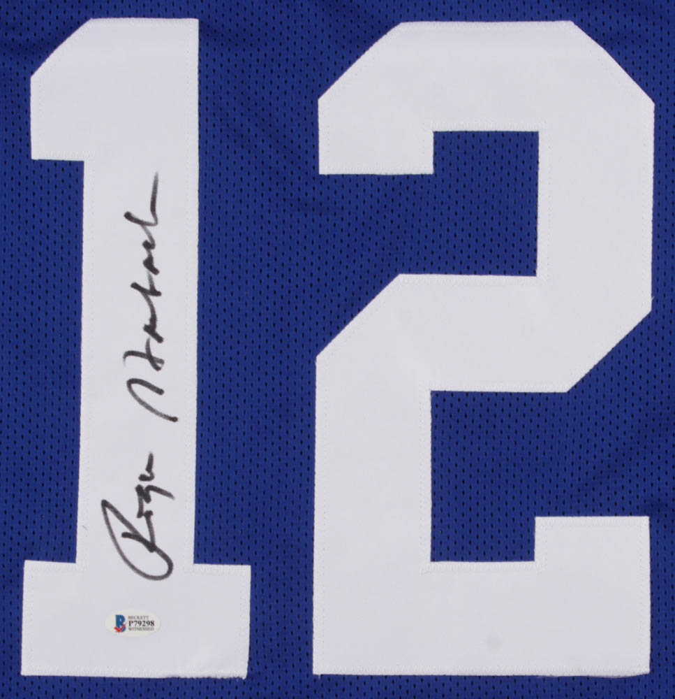 Roger Staubach Signed Jersey (Beckett COA) at PristineAuction.com Roger Staubach Signed Jersey (Beckett COA) at PristineAuction.com