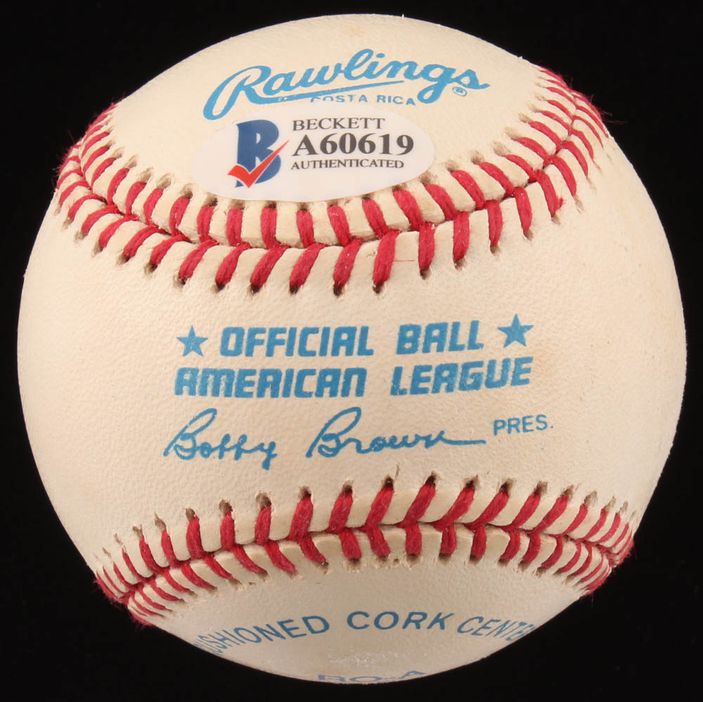 Mickey Mantle Signed OAL Baseball with High Quality Display Case (Beckett LOA) at PristineAuction.com Mickey Mantle Signed OAL Baseball with High Quality Display Case (Beckett LOA) at PristineAuction.com