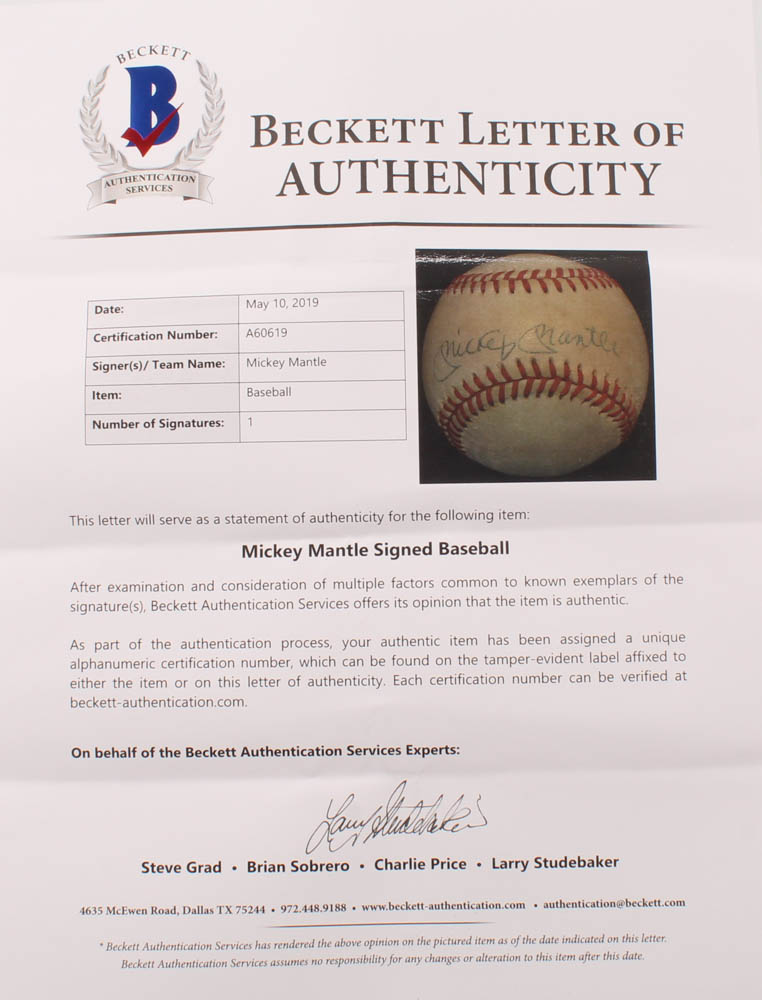 Mickey Mantle Signed OAL Baseball with High Quality Display Case (Beckett LOA) at PristineAuction.com Mickey Mantle Signed OAL Baseball with High Quality Display Case (Beckett LOA) at PristineAuction.com