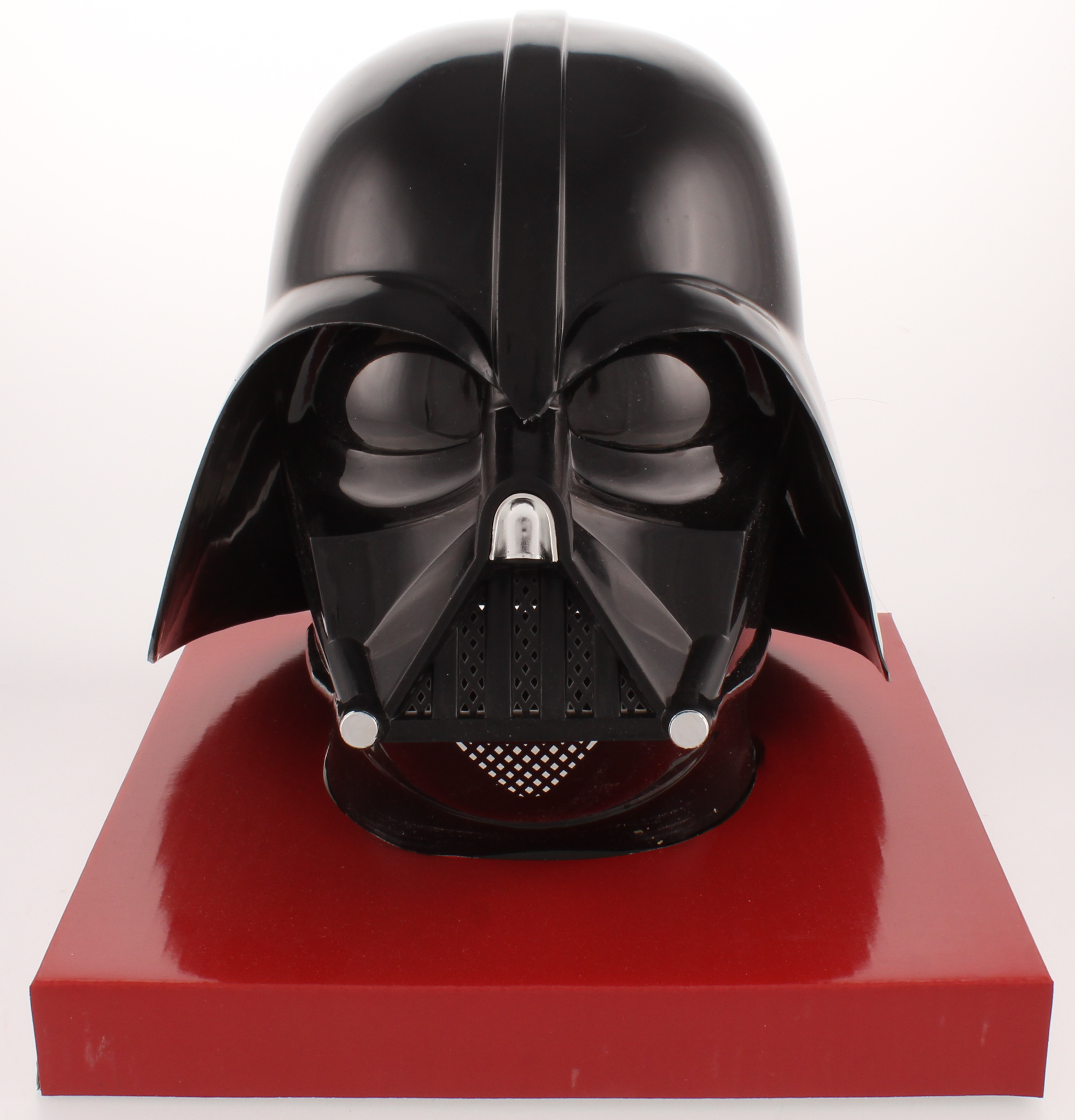 David Prowse Signed Star Wars Darth Vader Full-Size Helmet Inscribed "Darth Vader" (Beckett COA) at PristineAuction.com David Prowse Signed Star Wars Darth Vader Full-Size Helmet Inscribed "Darth Vader" (Beckett COA) at PristineAuction.com