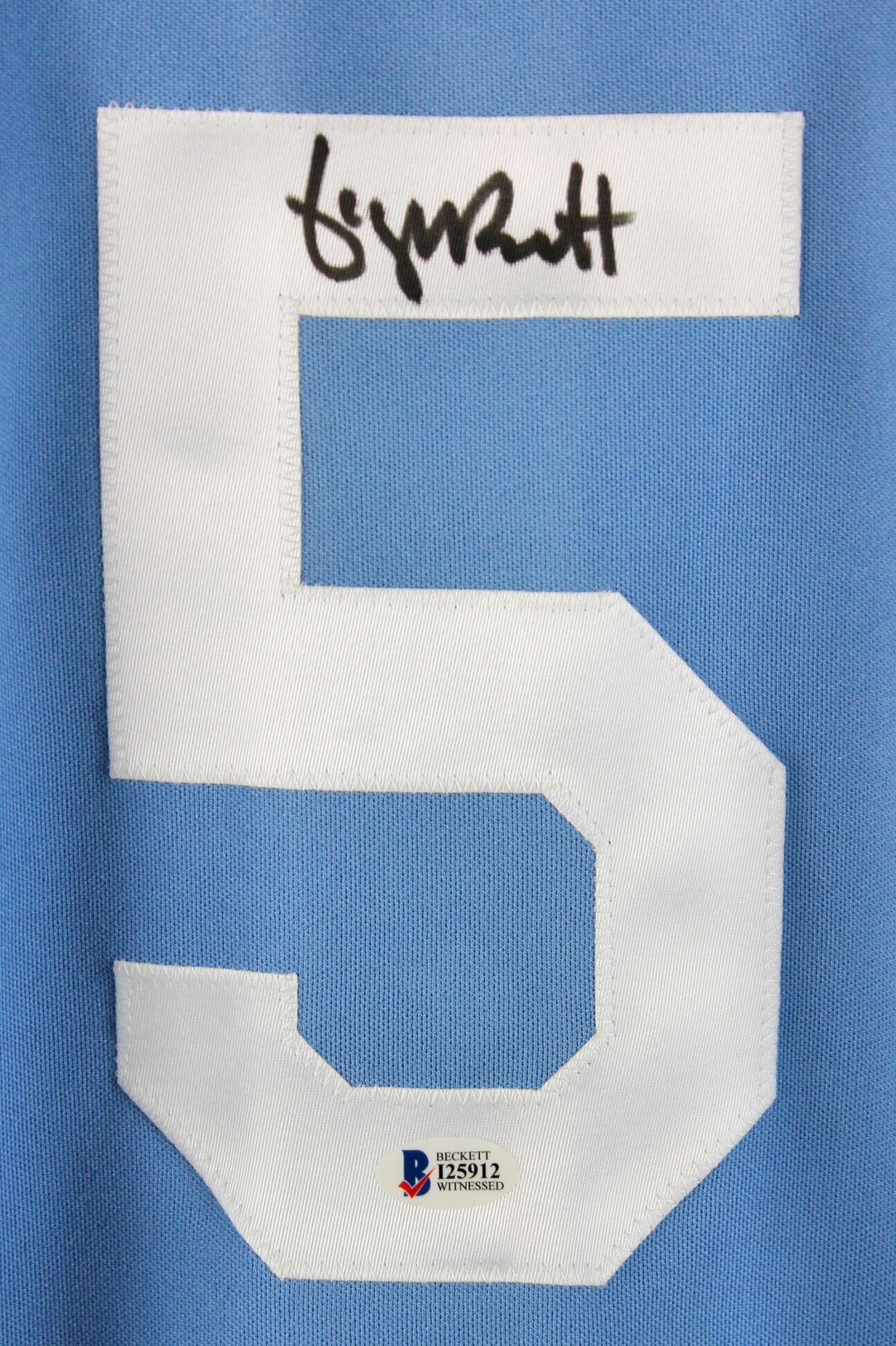 George Brett Signed Royals Jersey (Beckett COA) at PristineAuction.com George Brett Signed Royals Jersey (Beckett COA) at PristineAuction.com