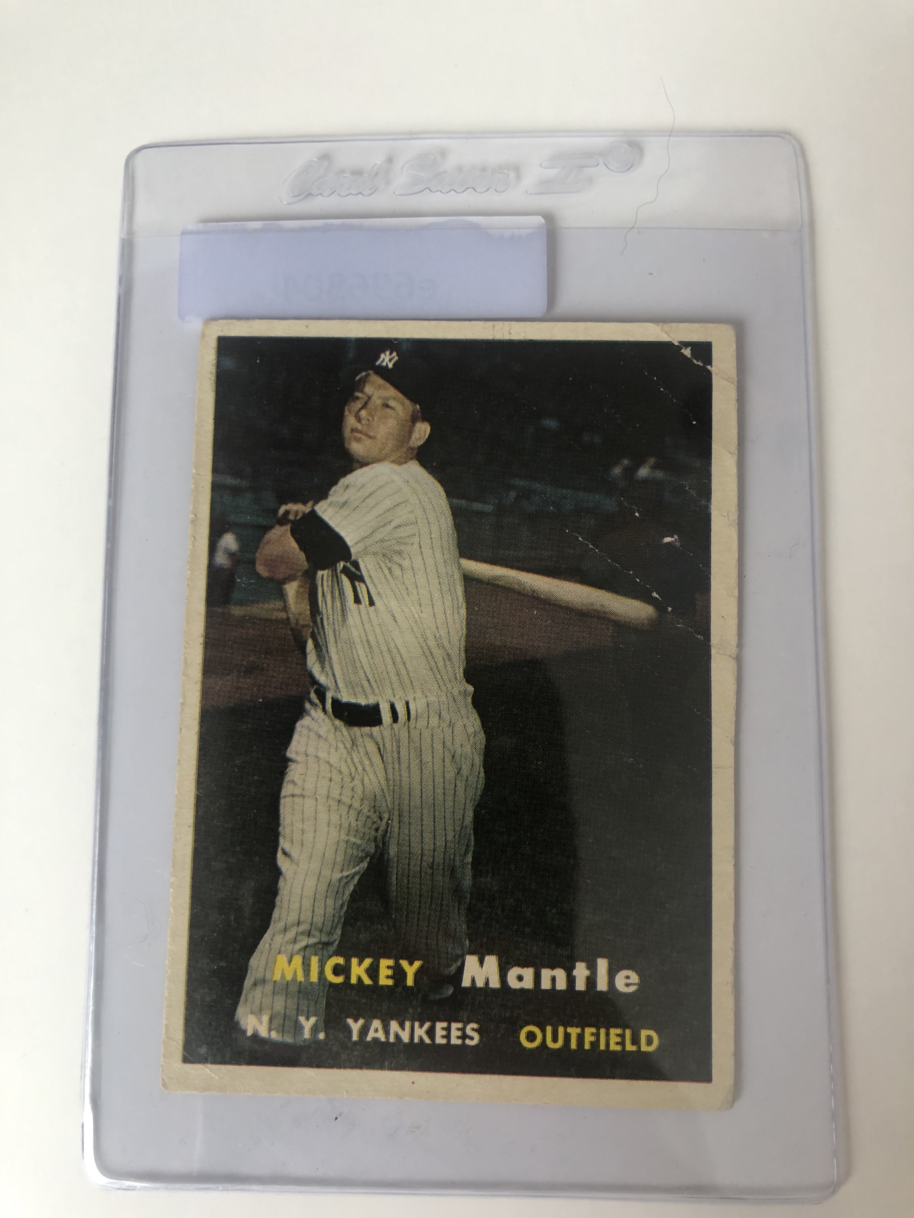 Cardboard Hits Presents Vintage Card Mystery Box Series 8 at PristineAuction.com Cardboard Hits Presents Vintage Card Mystery Box Series 8 at PristineAuction.com