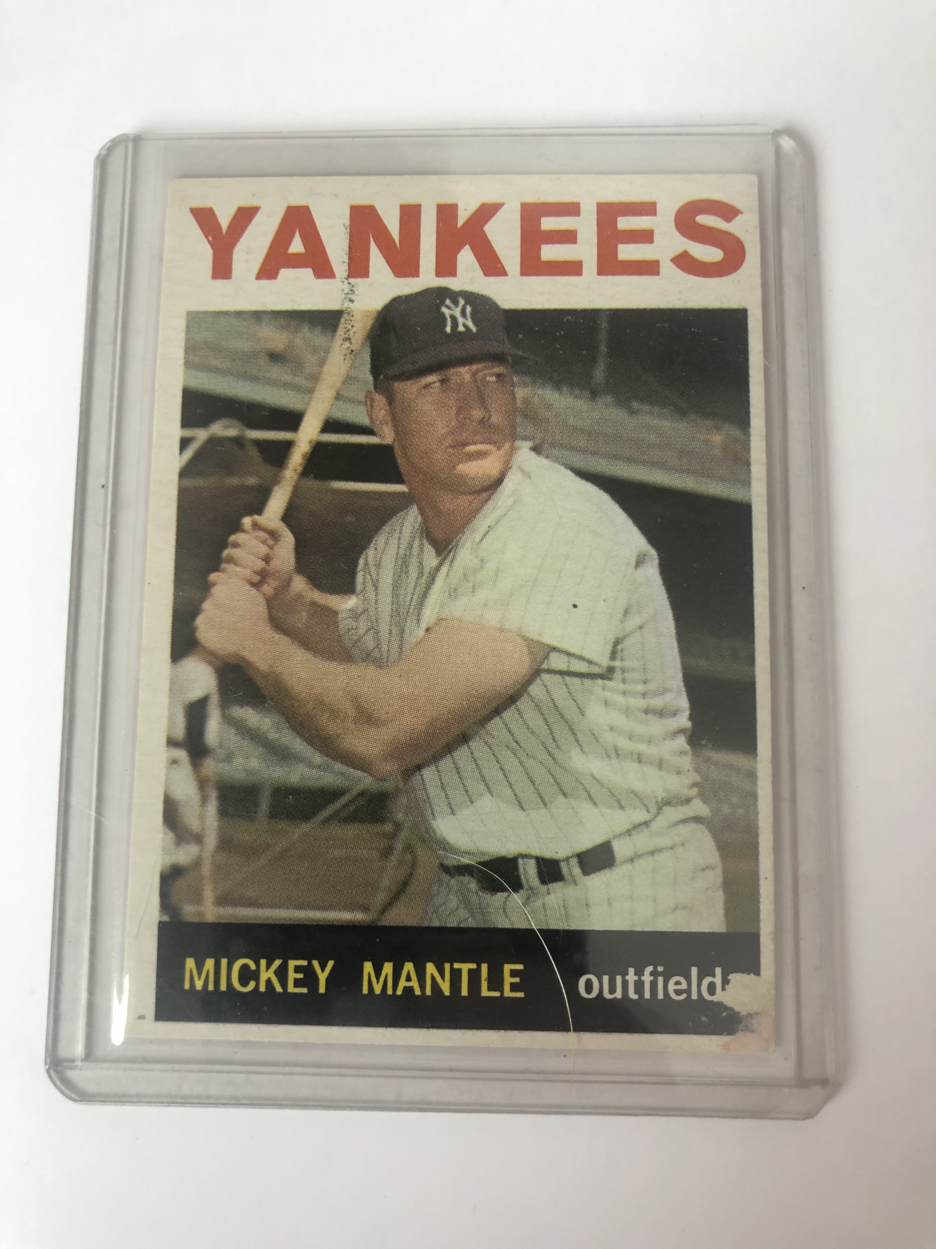 Cardboard Hits Presents Vintage Card Mystery Box Series 8 at PristineAuction.com Cardboard Hits Presents Vintage Card Mystery Box Series 8 at PristineAuction.com