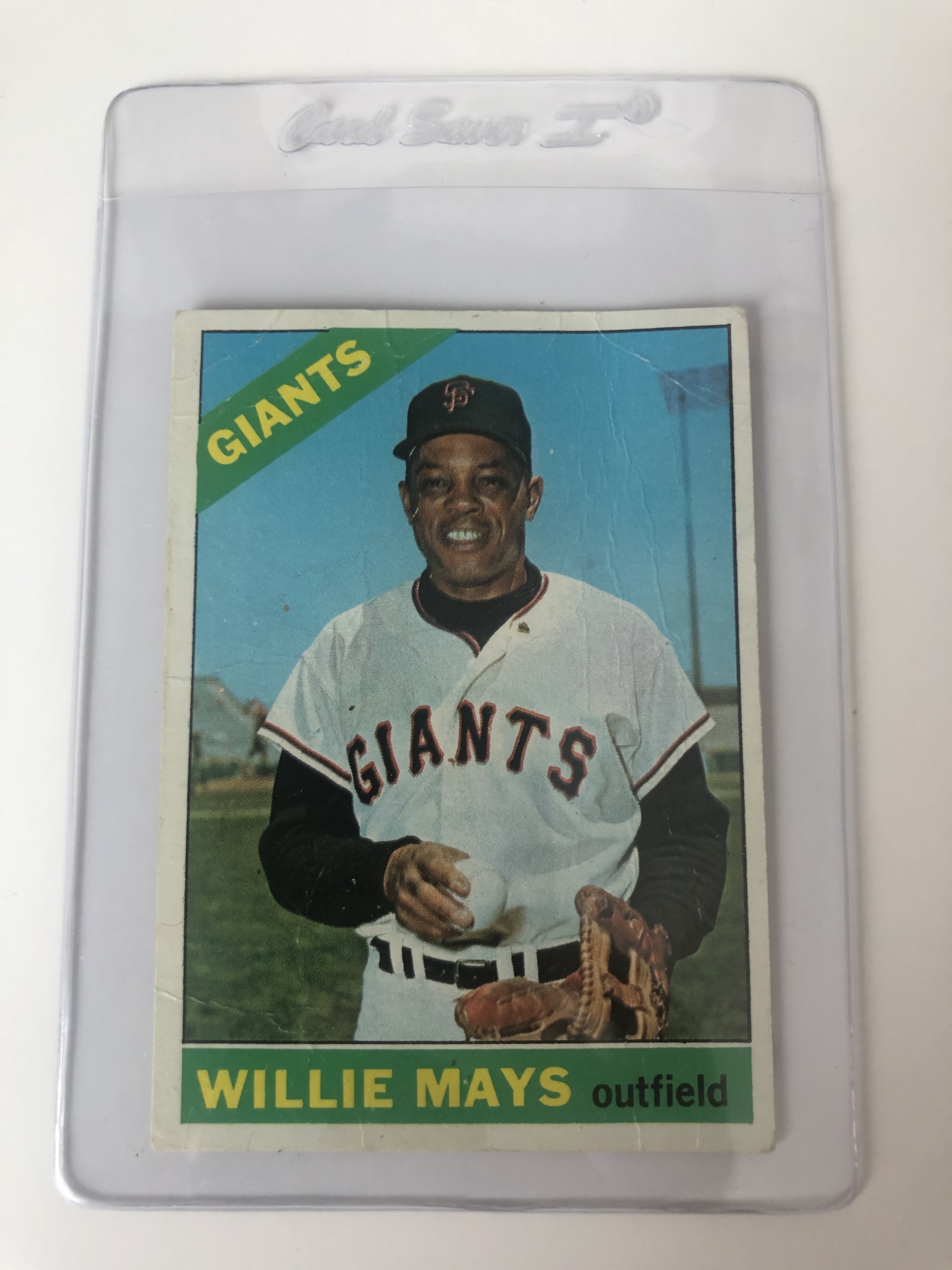 Cardboard Hits Presents Vintage Card Mystery Box Series 8 at PristineAuction.com Cardboard Hits Presents Vintage Card Mystery Box Series 8 at PristineAuction.com