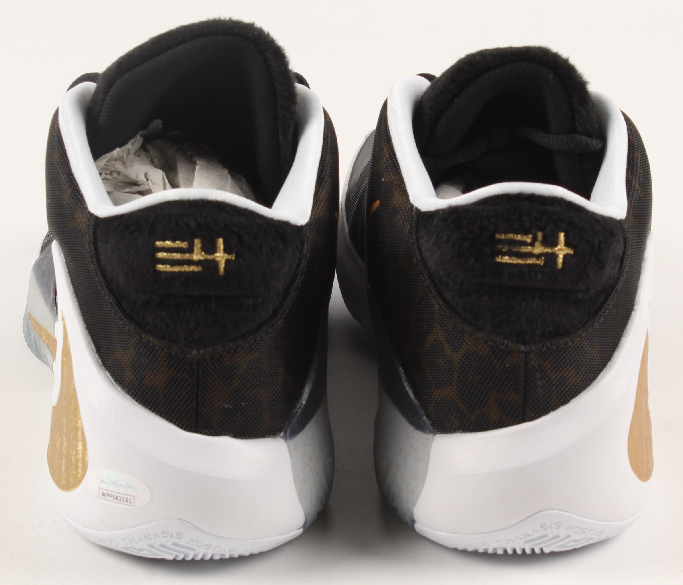 Giannis Antetokounmpo Signed Pair of (2) Nike Zoom Freak 1 Basketball Shoes (JSA COA) at PristineAuction.com Giannis Antetokounmpo Signed Pair of (2) Nike Zoom Freak 1 Basketball Shoes (JSA COA) at PristineAuction.com