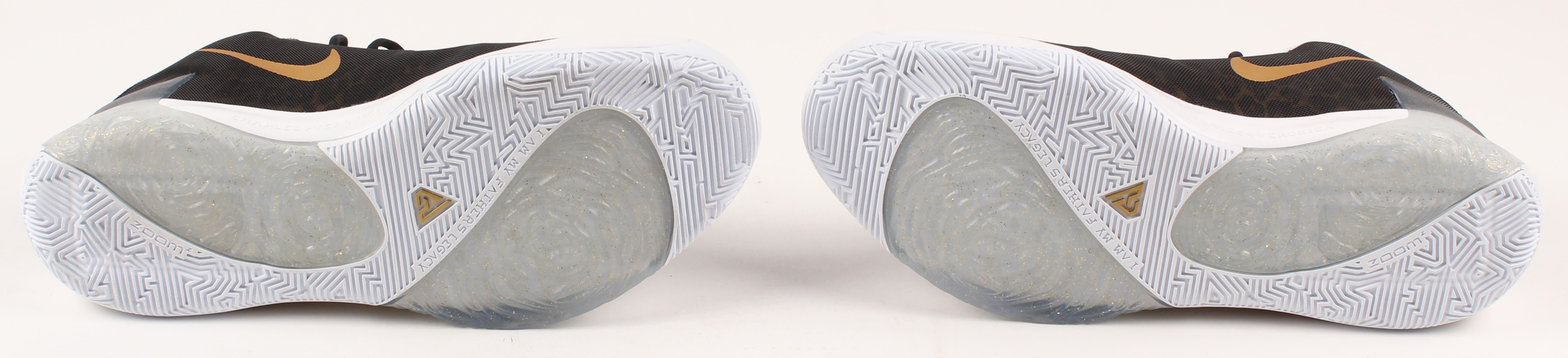 Giannis Antetokounmpo Signed Pair of (2) Nike Zoom Freak 1 Basketball Shoes (JSA COA) at PristineAuction.com Giannis Antetokounmpo Signed Pair of (2) Nike Zoom Freak 1 Basketball Shoes (JSA COA) at PristineAuction.com