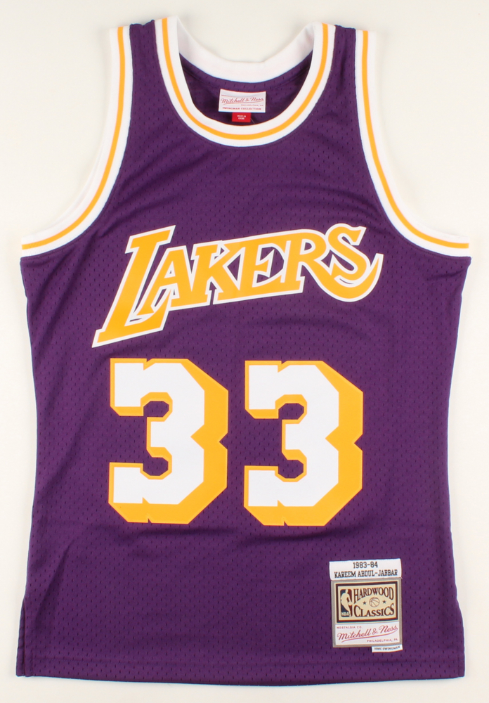 signed kareem abdul jabbar jersey