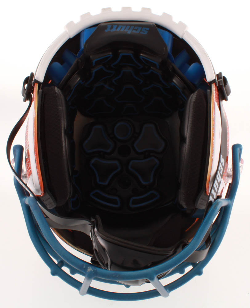 Brian Urlacher Signed Bears Full-Size Authentic On-Field F7 Hydro-Dipped Helmet Inscribed "HOF 2018" (Beckett COA) at PristineAuction.com Brian Urlacher Signed Bears Full-Size Authentic On-Field F7 Hydro-Dipped Helmet Inscribed "HOF 2018" (Beckett COA) at PristineAuction.com