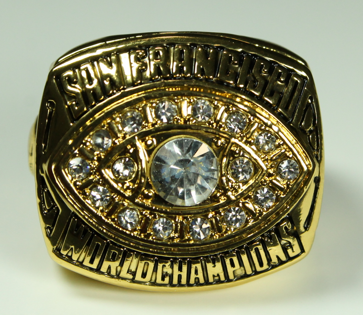 Joe Montana San Francisco 49ers High Quality Replica 1981 Super Bowl XVI Ring at PristineAuction.com Joe Montana San Francisco 49ers High Quality Replica 1981 Super Bowl XVI Ring at PristineAuction.com