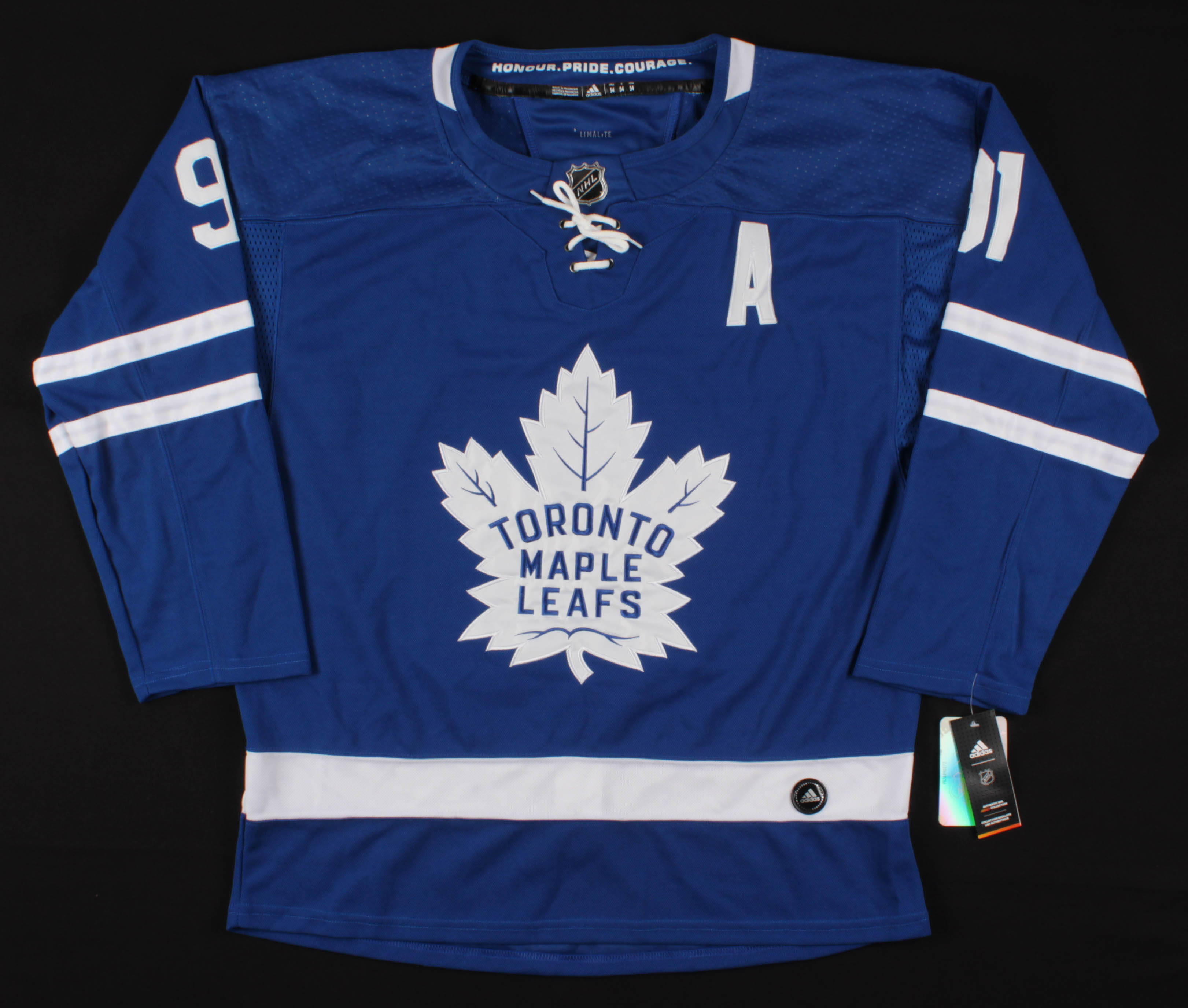 John Tavares Signed Maple Leafs Jersey (JSA COA) at PristineAuction.com John Tavares Signed Maple Leafs Jersey (JSA COA) at PristineAuction.com